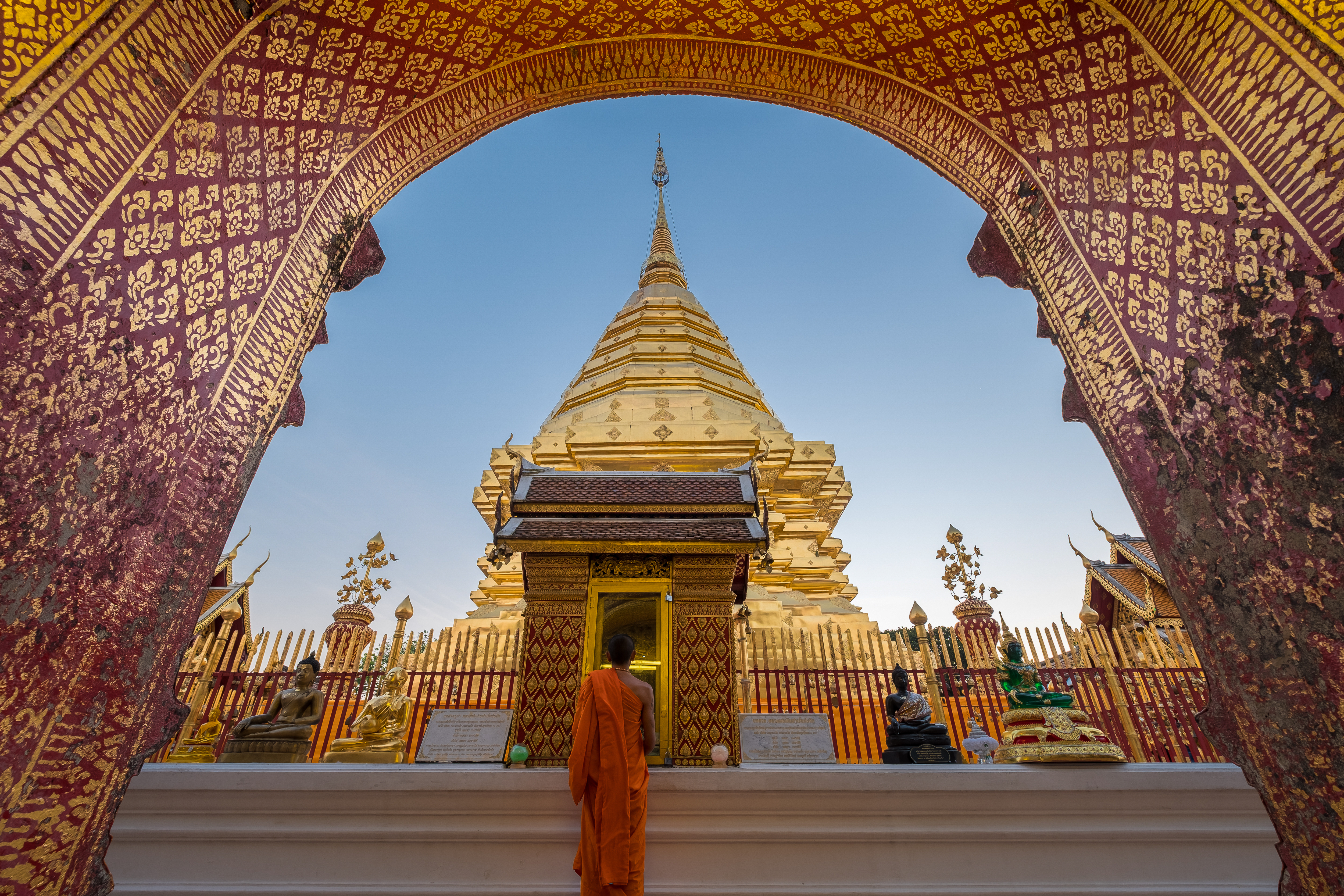 Visit the temples of Chiang Mai