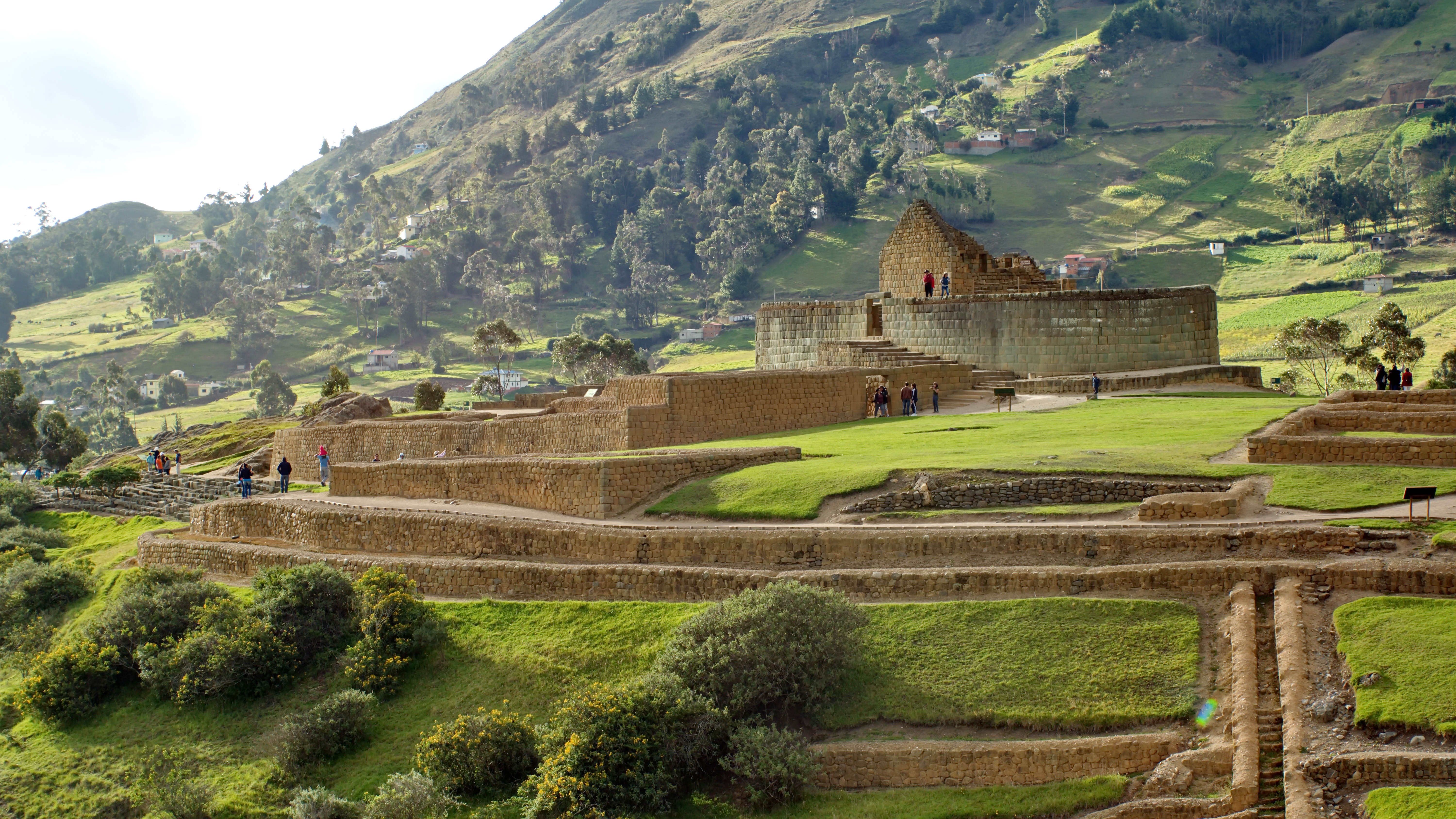 Visit the ancient Inca Ruins of Ingapirca, Cuenca