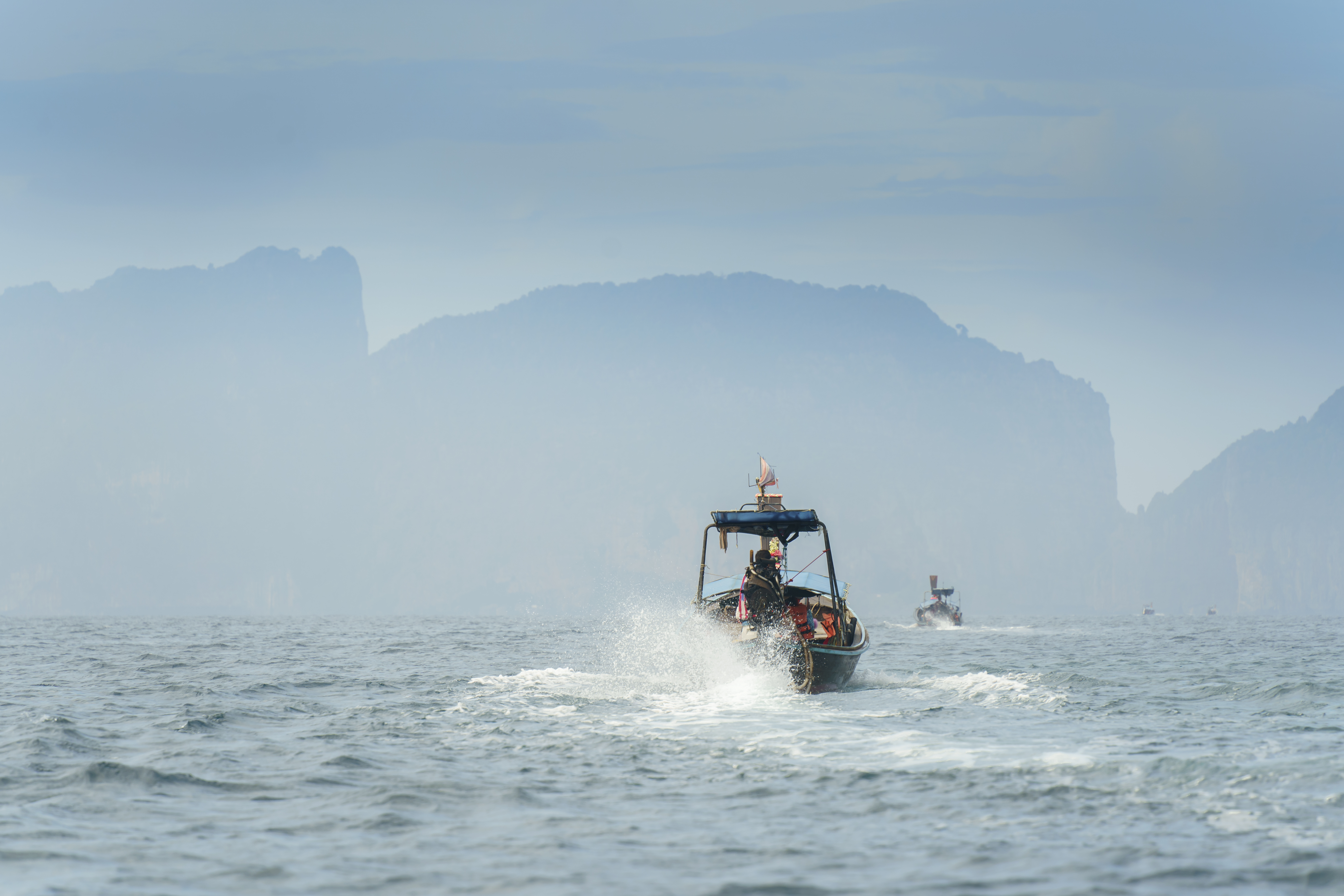 Hop from Khao Lak to stunning island spots