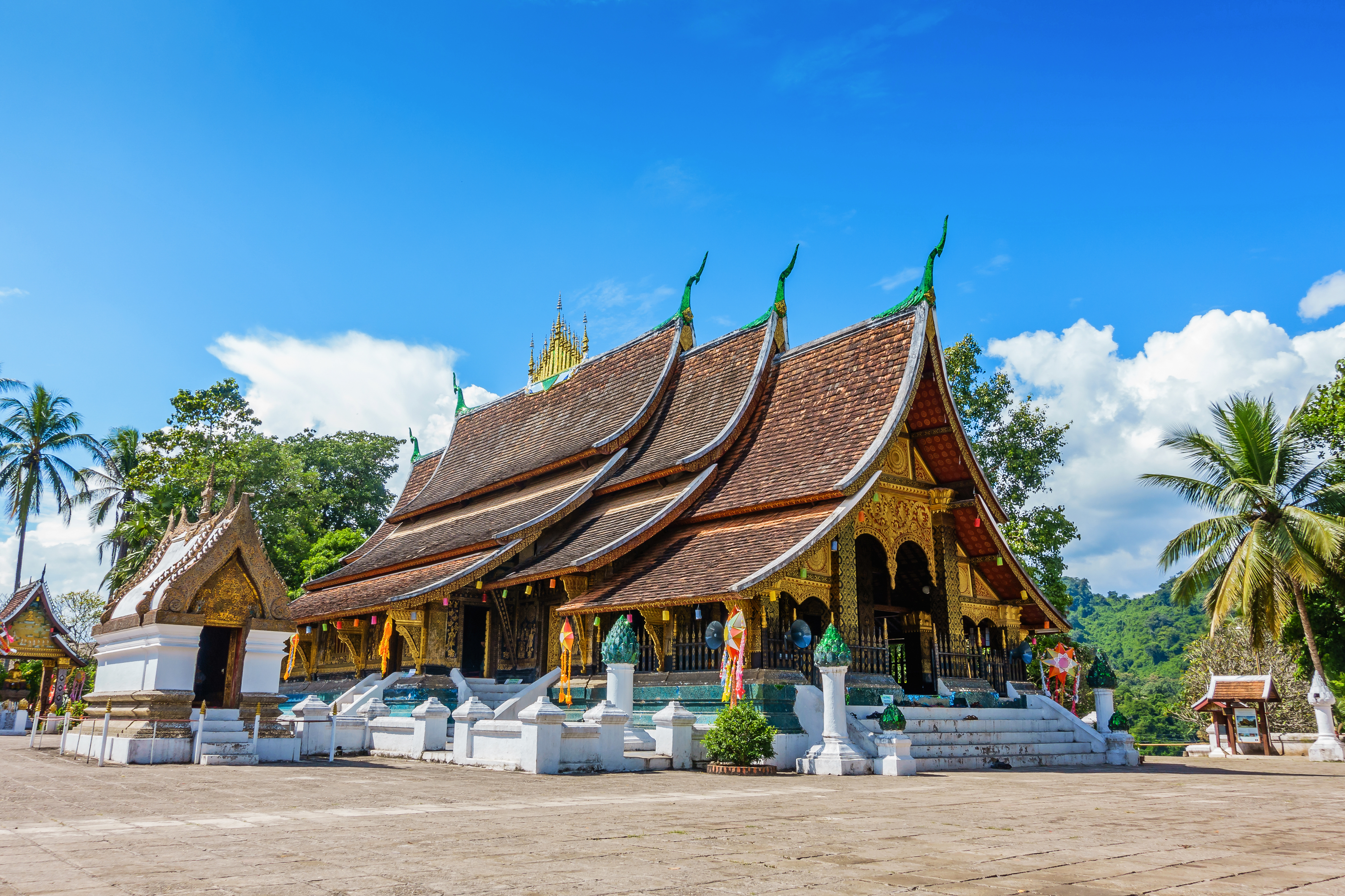 Learn about the history of Wat Xieng Thong