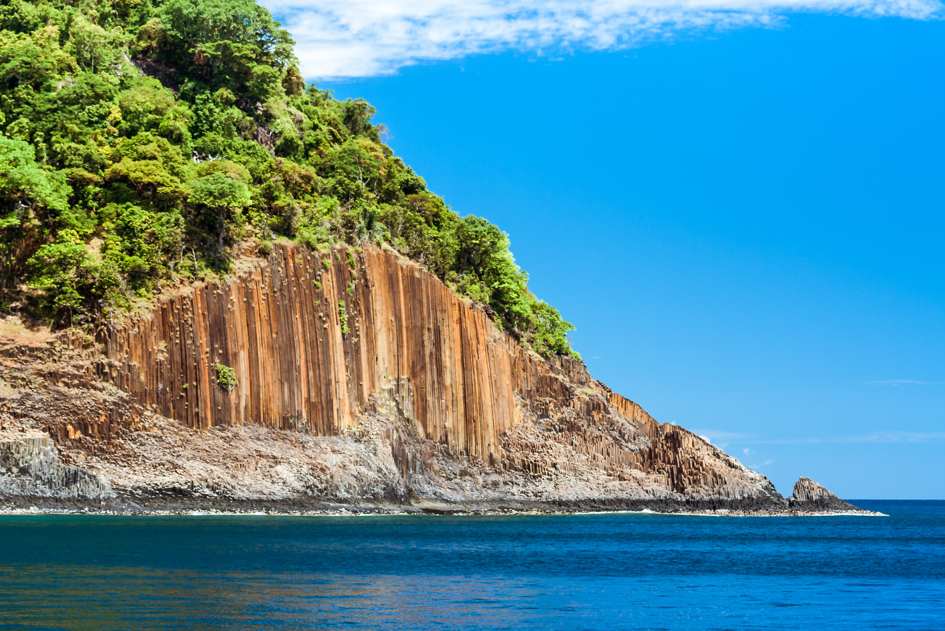 See the organ pipes of Nosy Mitsio