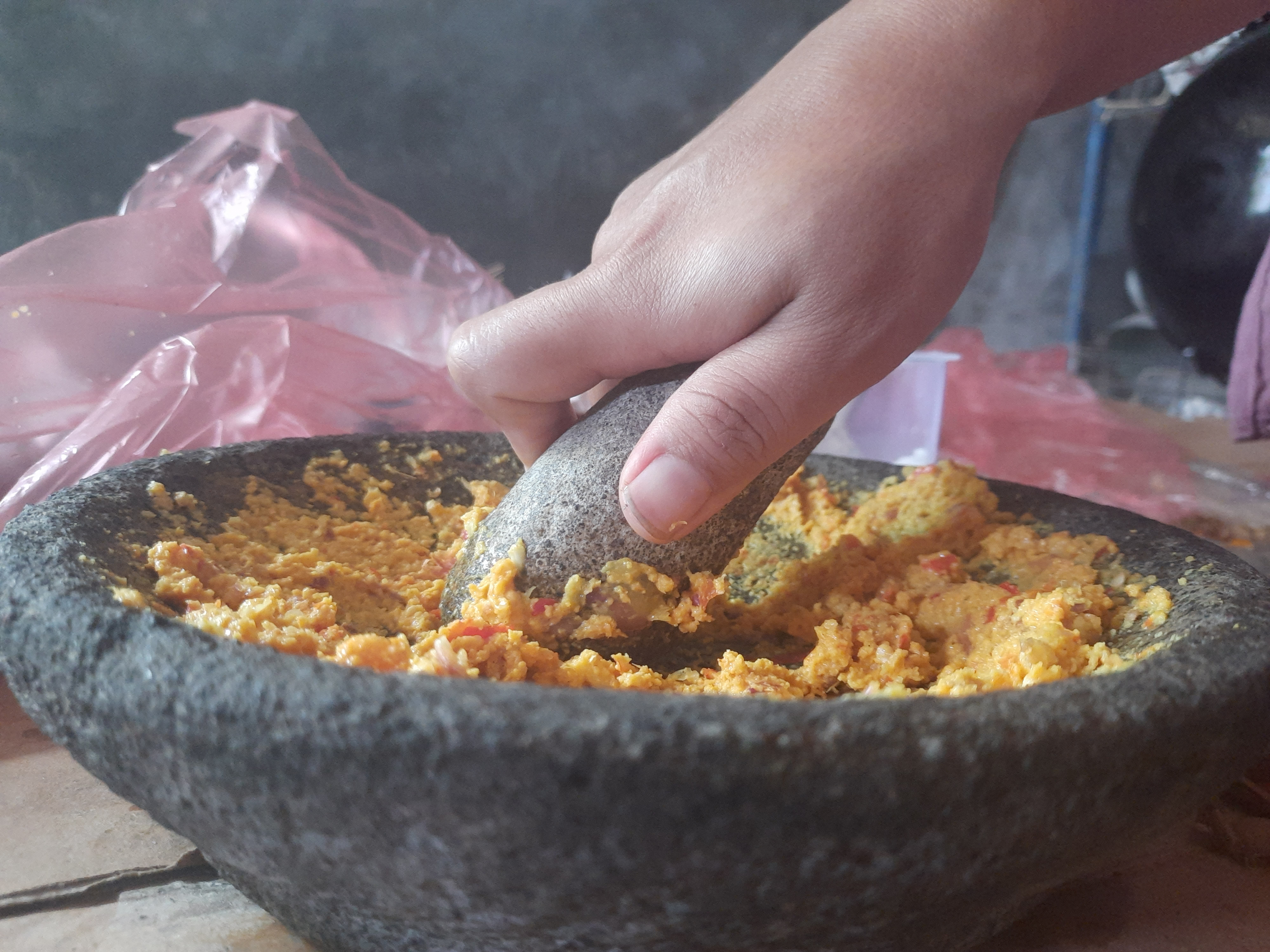 Cook native foods with a Kichwa Otavalean family