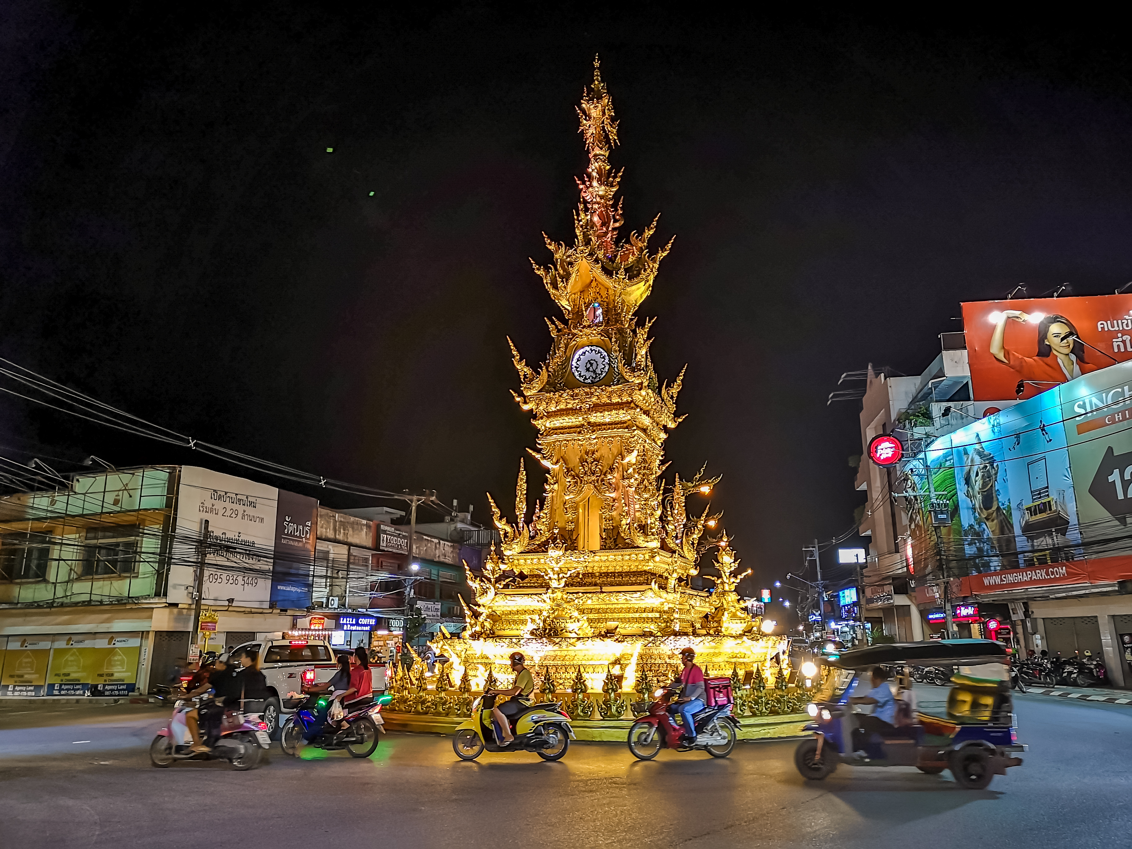 Take an evening tuk-tuk tour of Chiang Rai