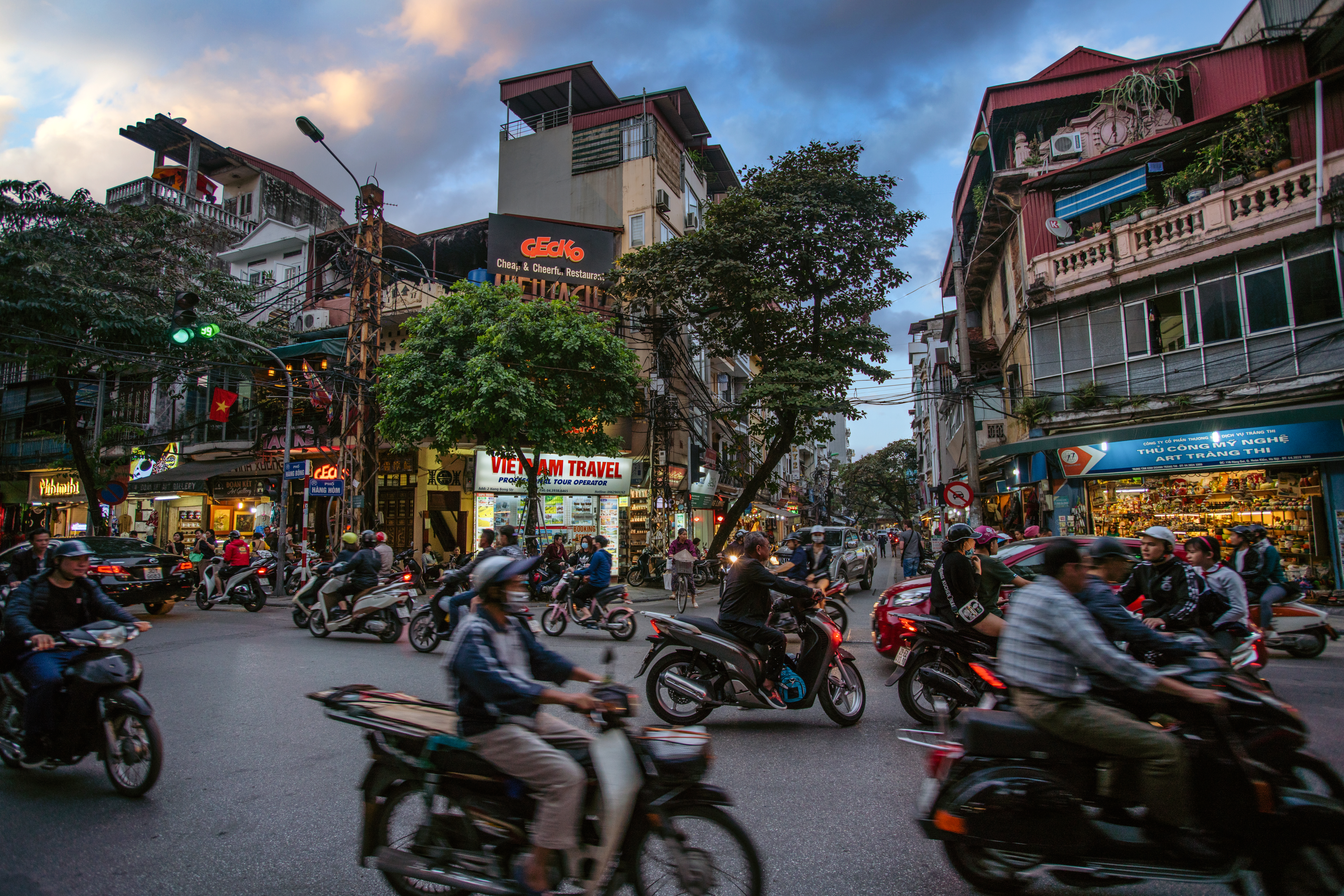 Explore the streets of Hanoi by vespa
