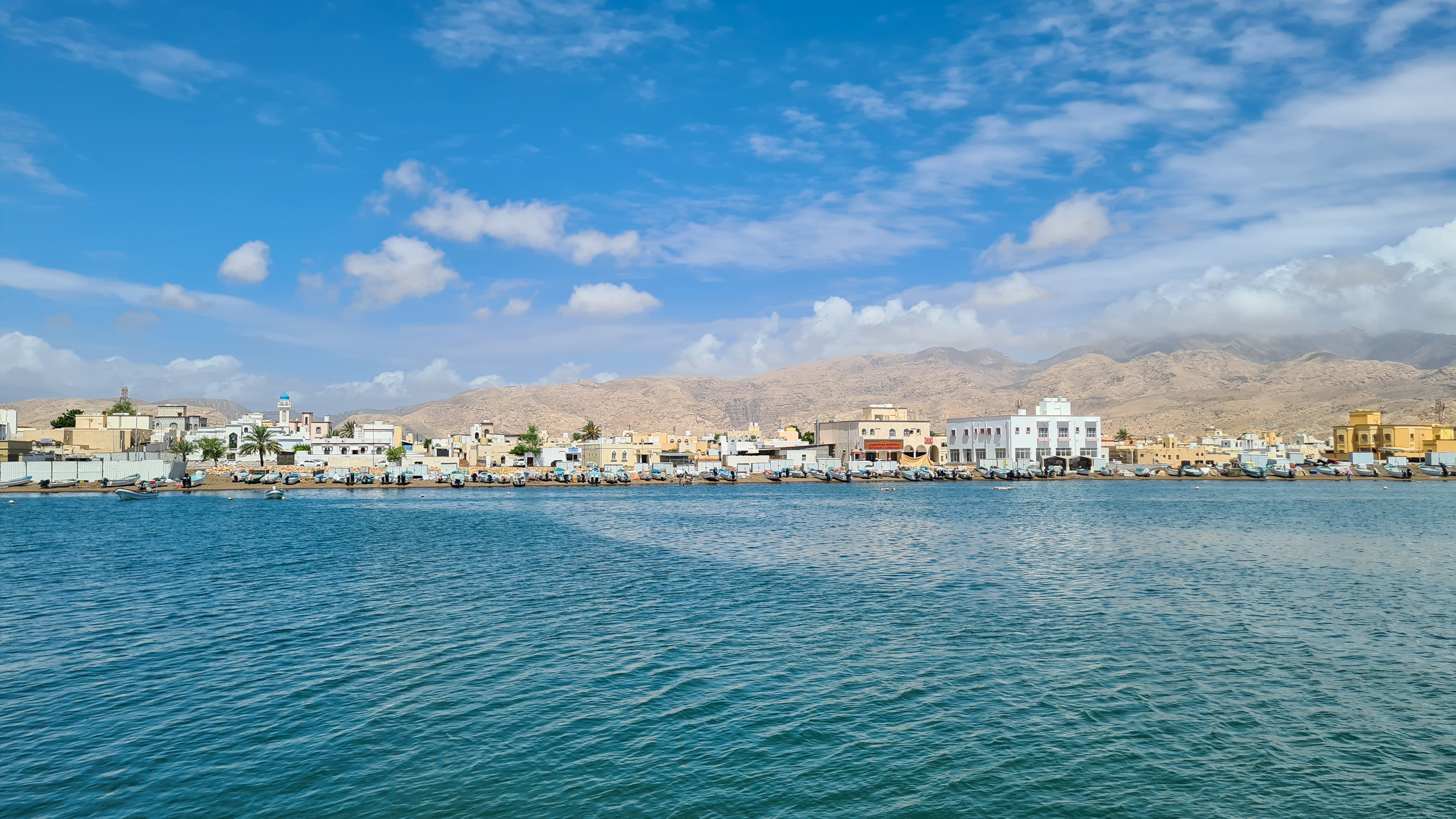 Visit the fishing village of Quriyat in Muscat