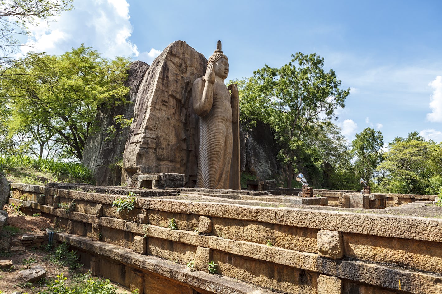 ruins Visit the ancient ruins and sites of Anuradhapura | Timbuktu Travel