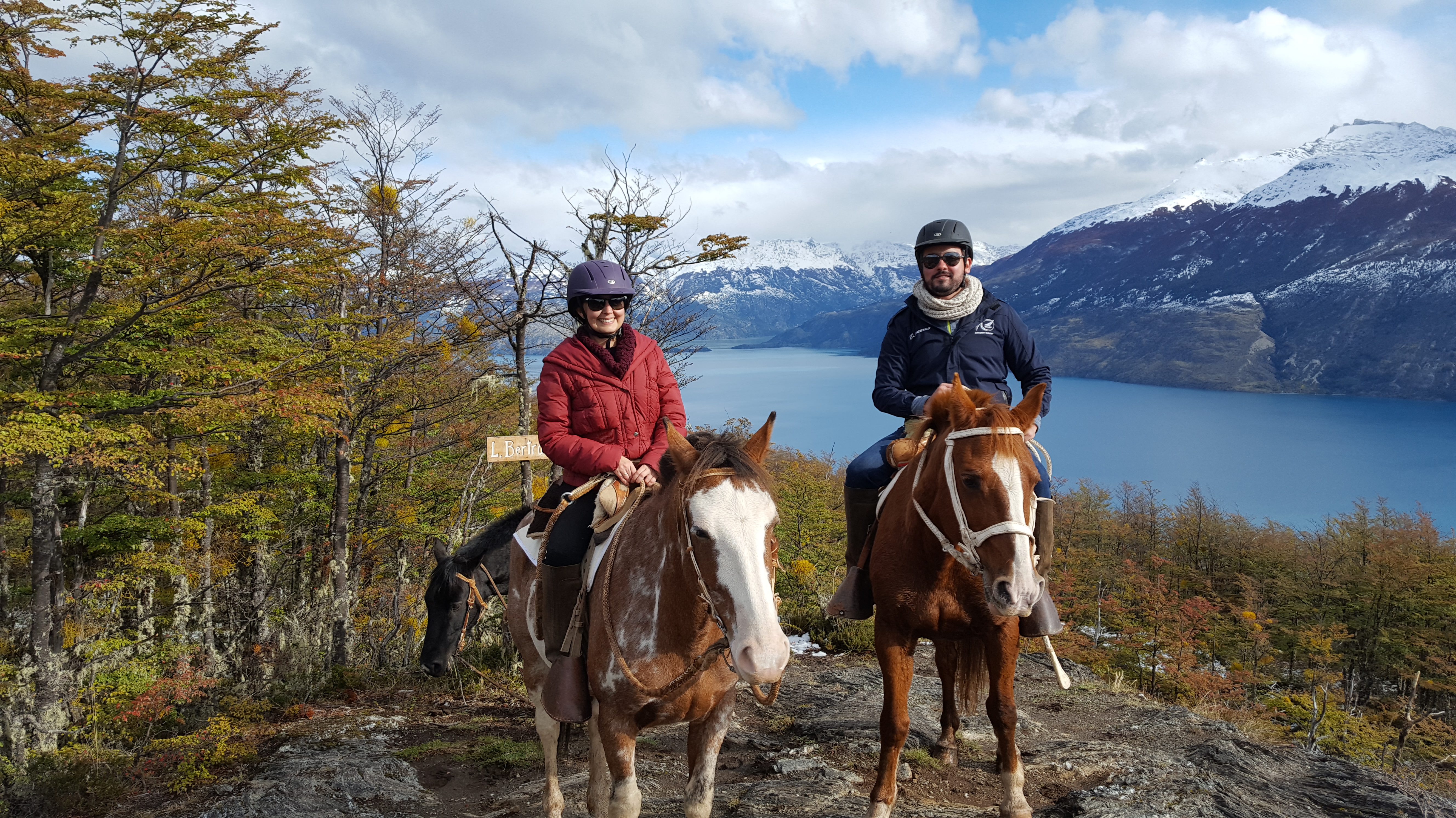  Horseback riding to Mallín Colorado lagoon