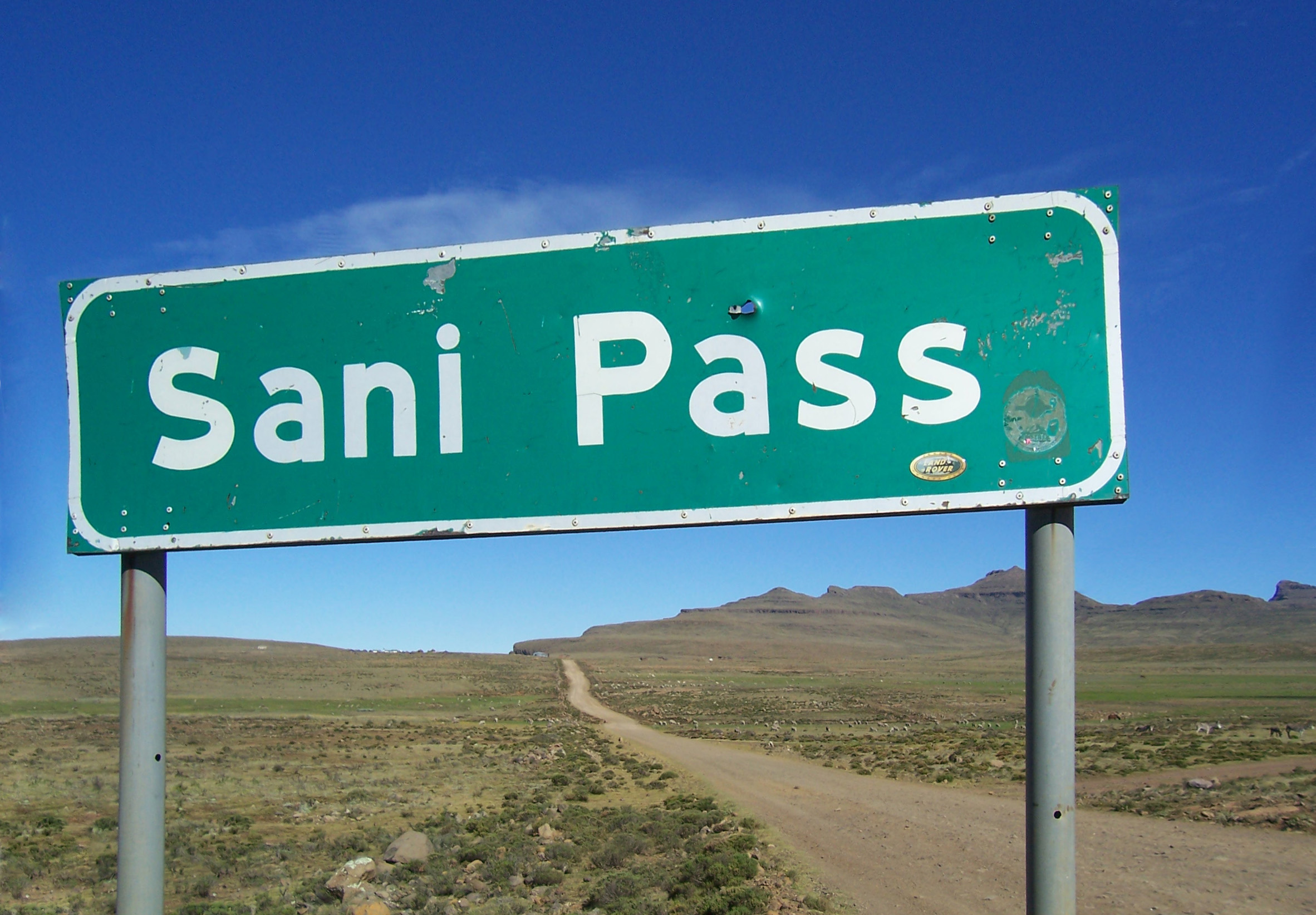 Exhilarating Sani Pass 4x4 and hiking adventure