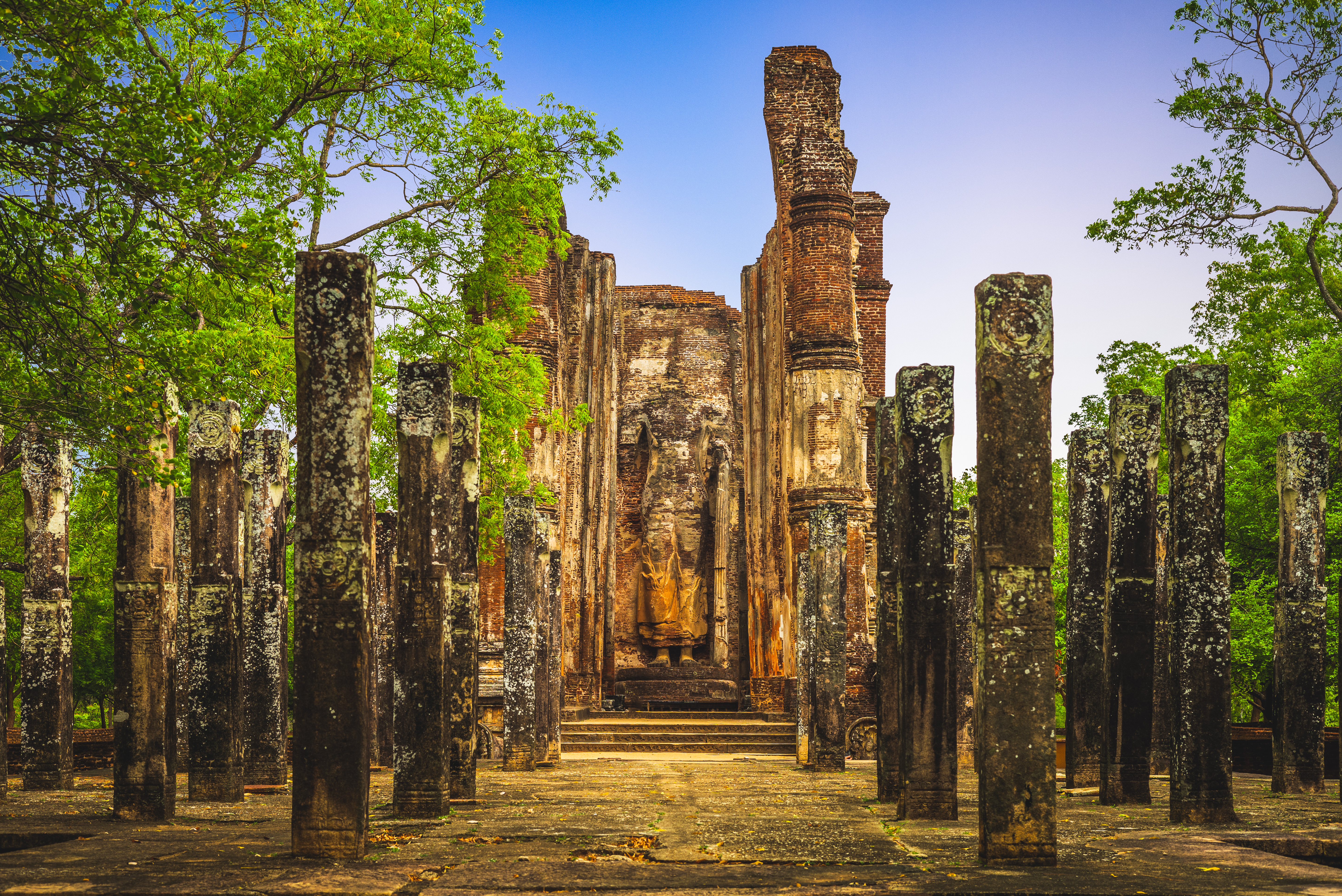 Visit Polonnaruwa Ancient City ruins