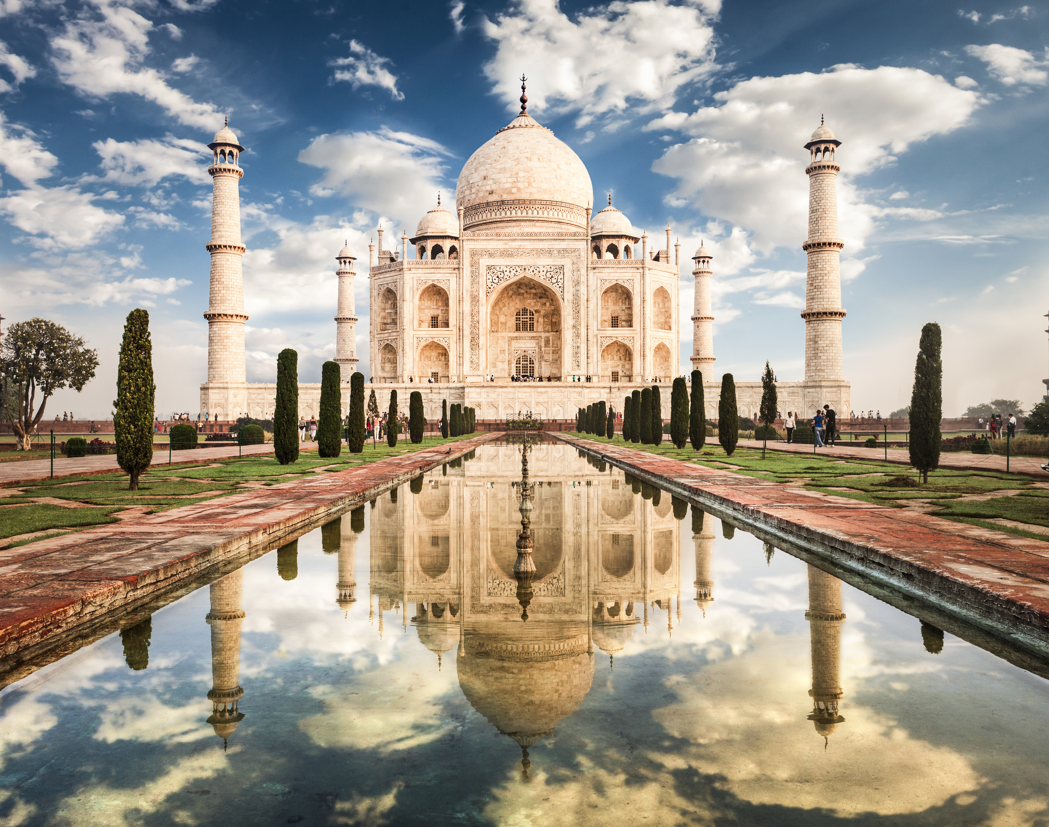 Explore Agra on a full day tour from Delhi