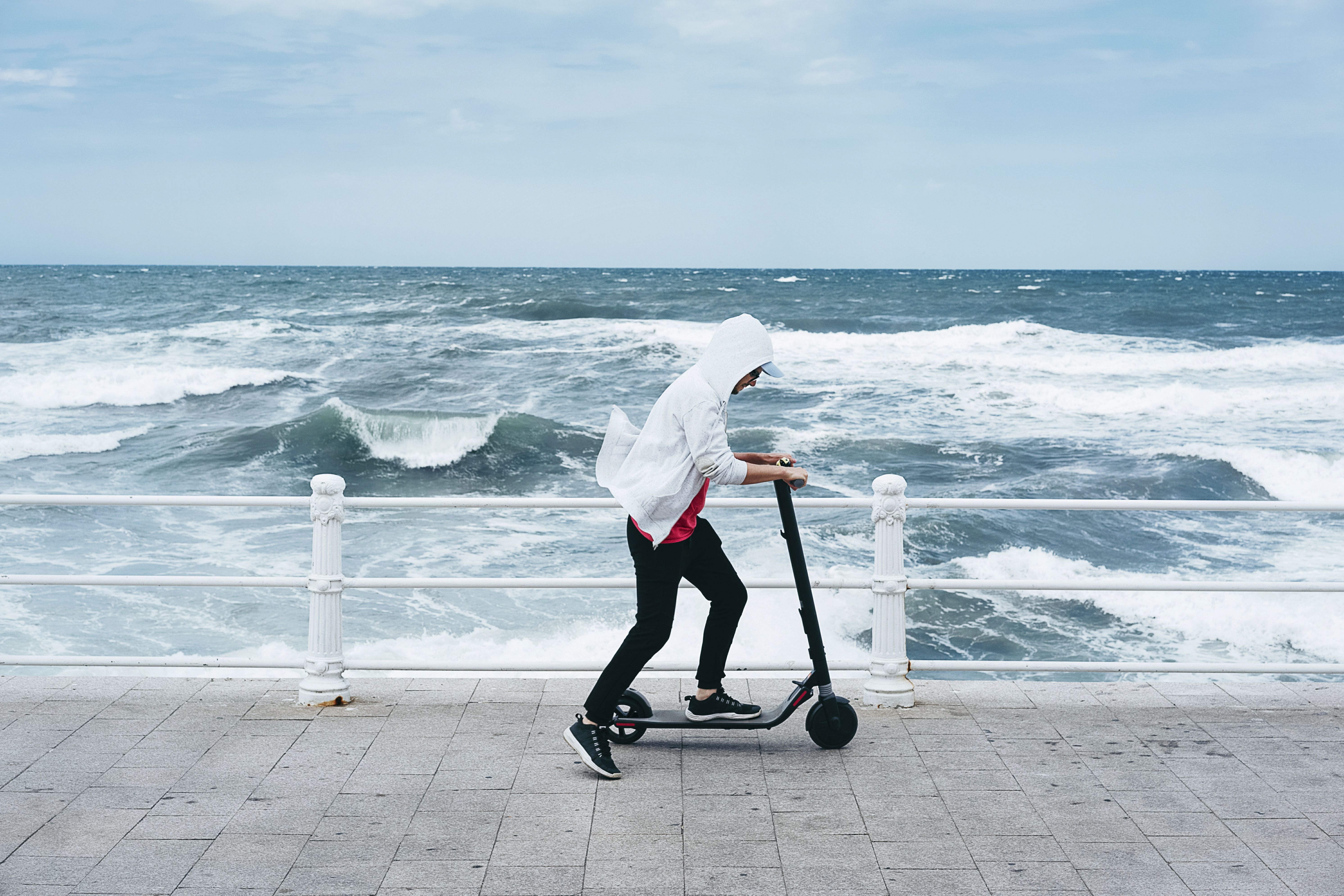 E-scoot or bike along the Sea Point promenade