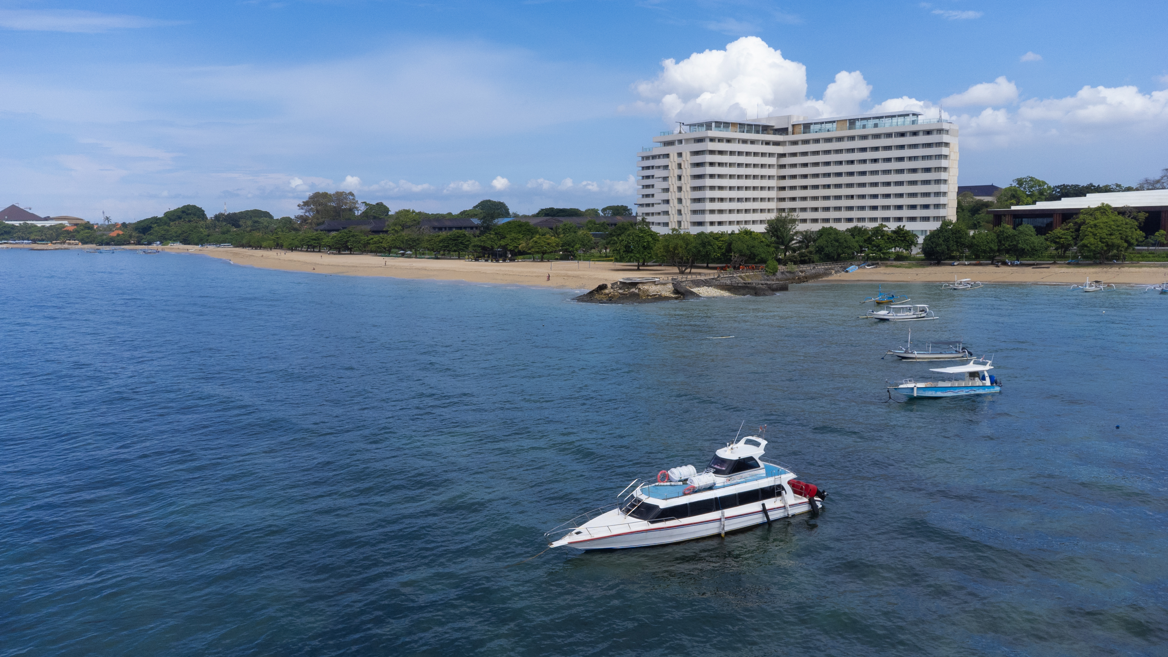 Explore nearby islands on a cruise