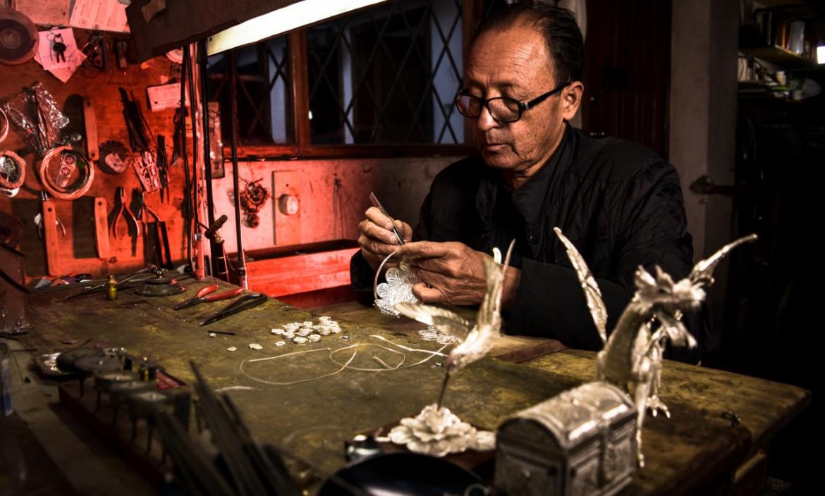 Follow the Craftsman's Trail in Cuenca