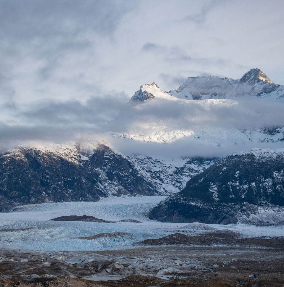 Take a  Hike & Lookout in Parque Exploradores