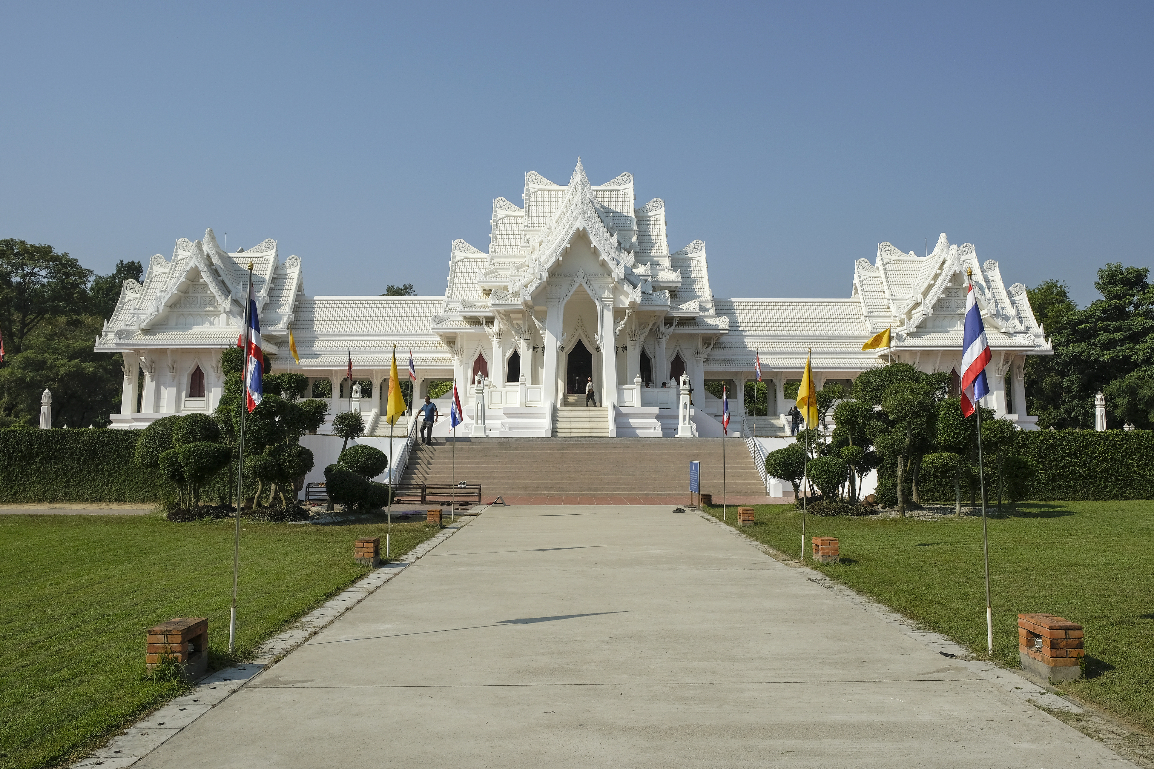 Discover temples in International Monastic Zone