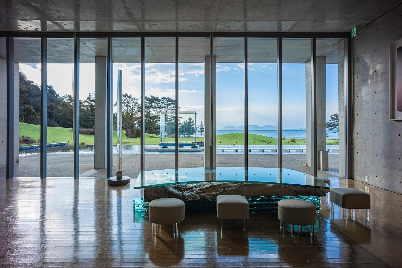 Visit the Hiroshi Sugimoto Gallery