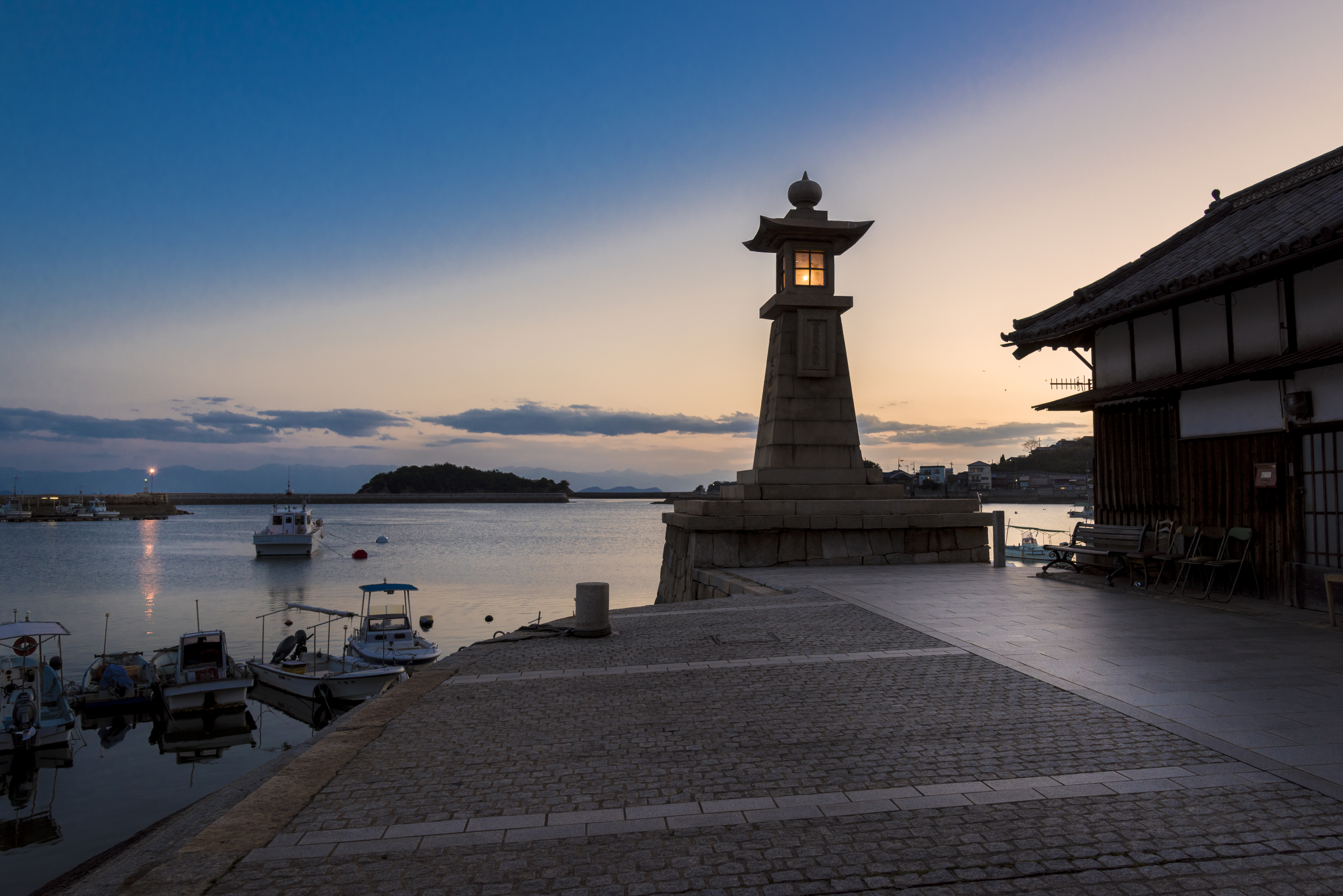 Discover the port town of Tomonoura, Hiroshima