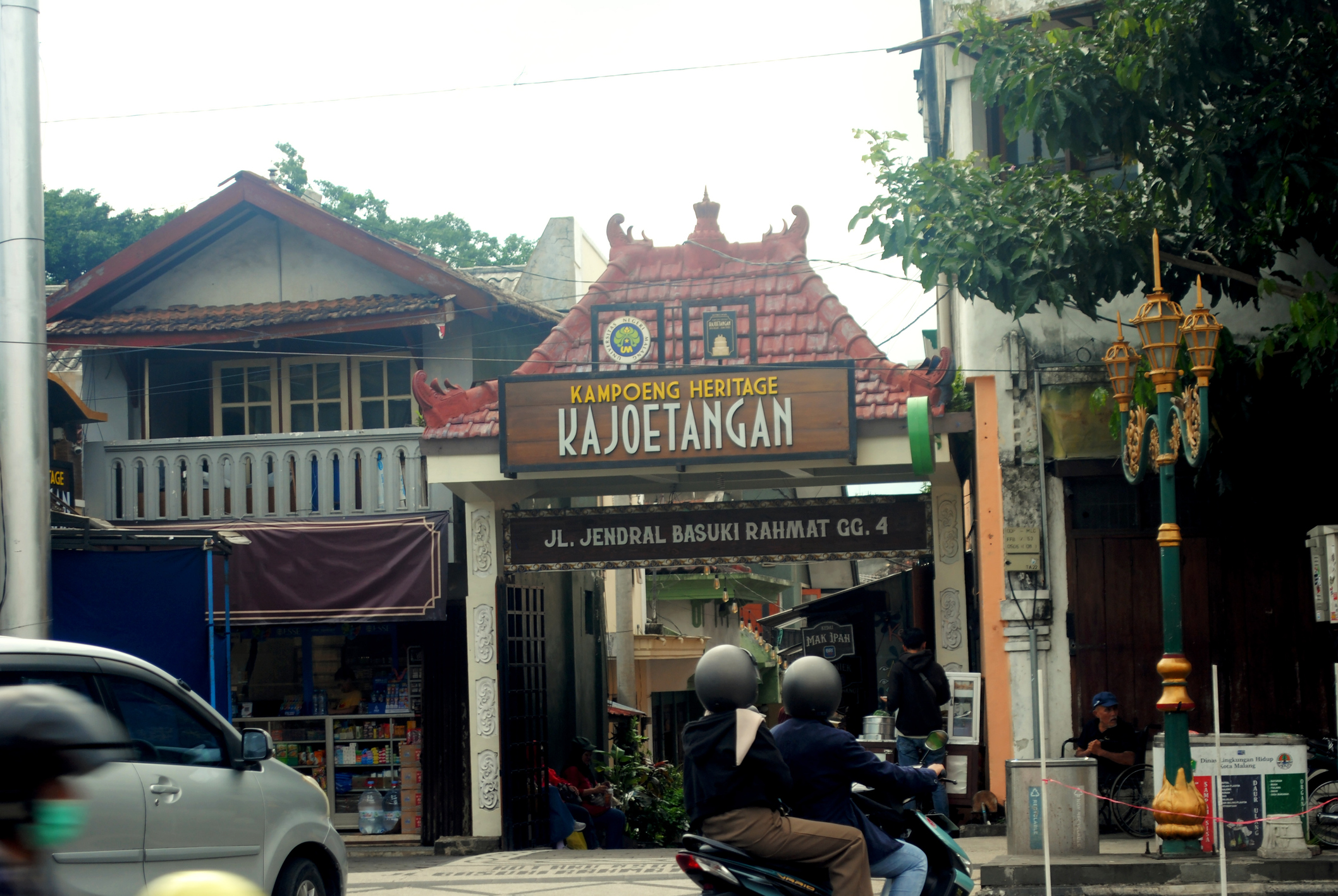 Explore the Kajoetangan Heritage Village in Malang