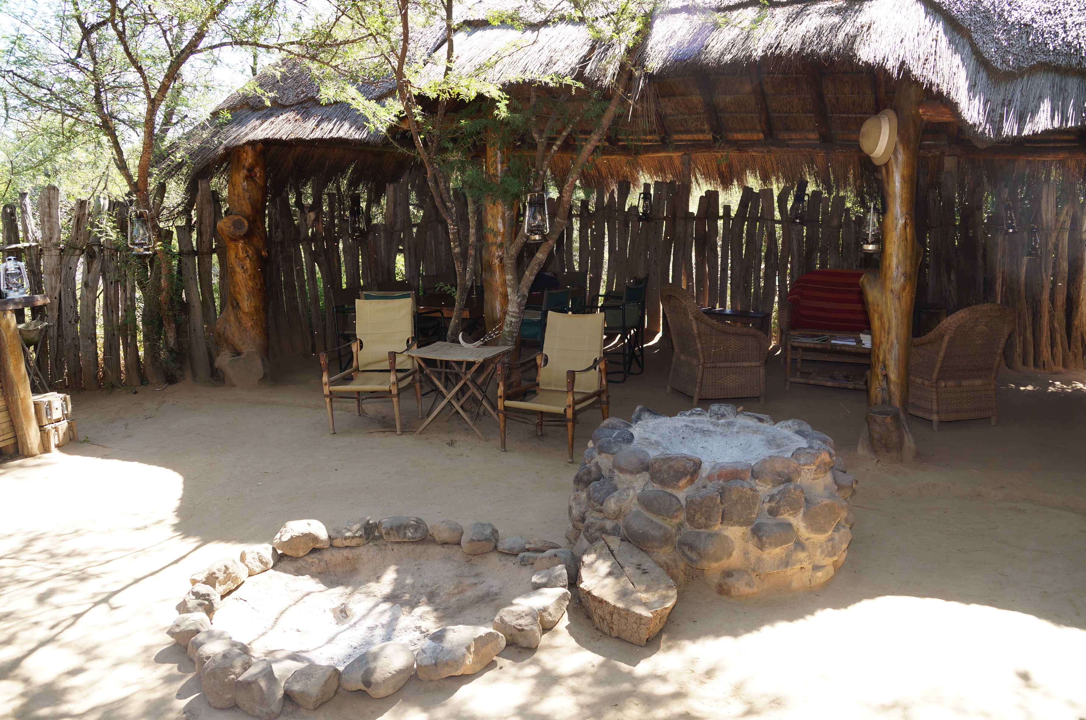 Relax in the shade of the lapa