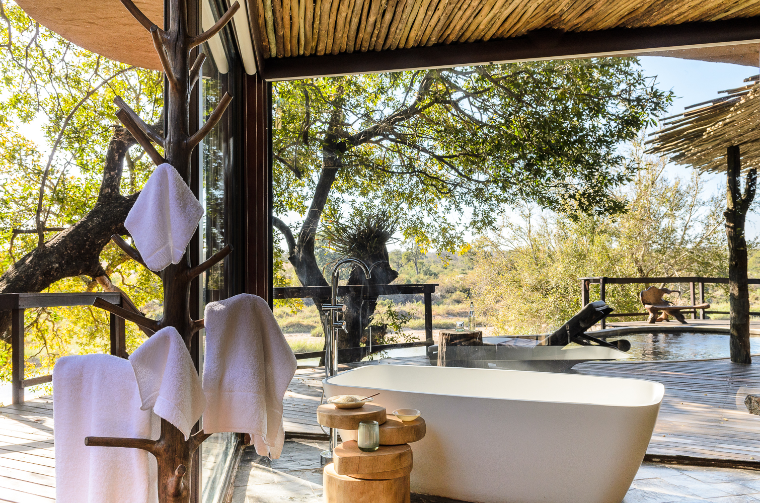 Singita Boulders Lodge - bathroom
