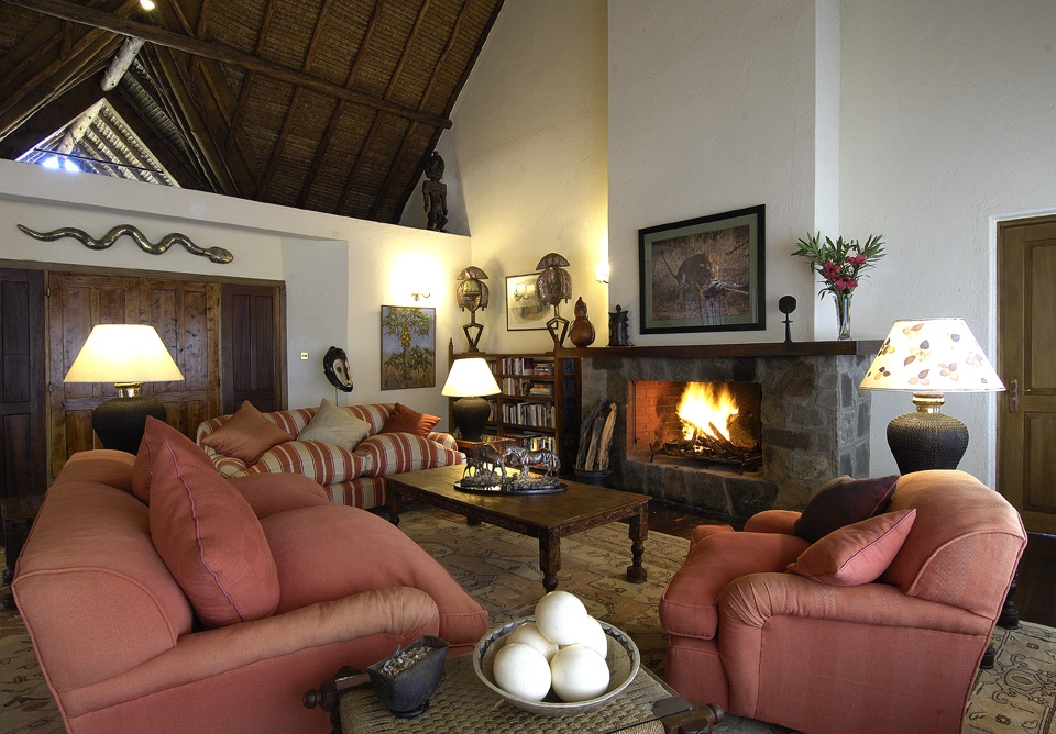 A cosy ,well lite and warm lounge.