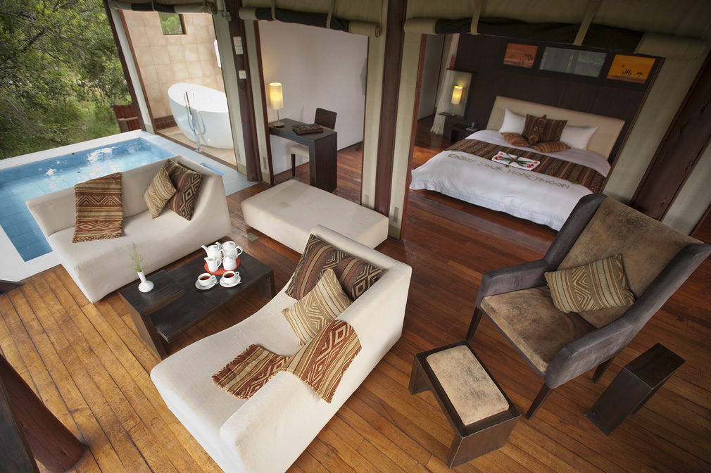 The honeymoon suite features a Jacuzzi, a plunge pool, extremely spacious with an open plan sleeping and living area, complete fireplace, a bathroom providing both a massage, open air bath (if desired).