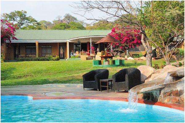 Safari Beach Lodge, Lake Malawi | Timbuktu Travel