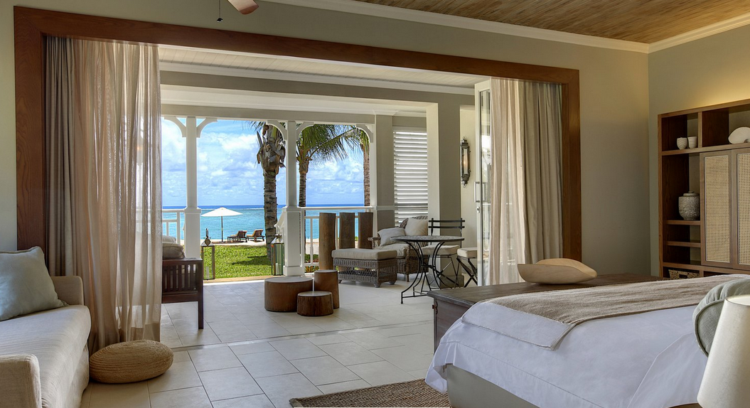 Beachfront Junior Suite - Ocean View and Terrace