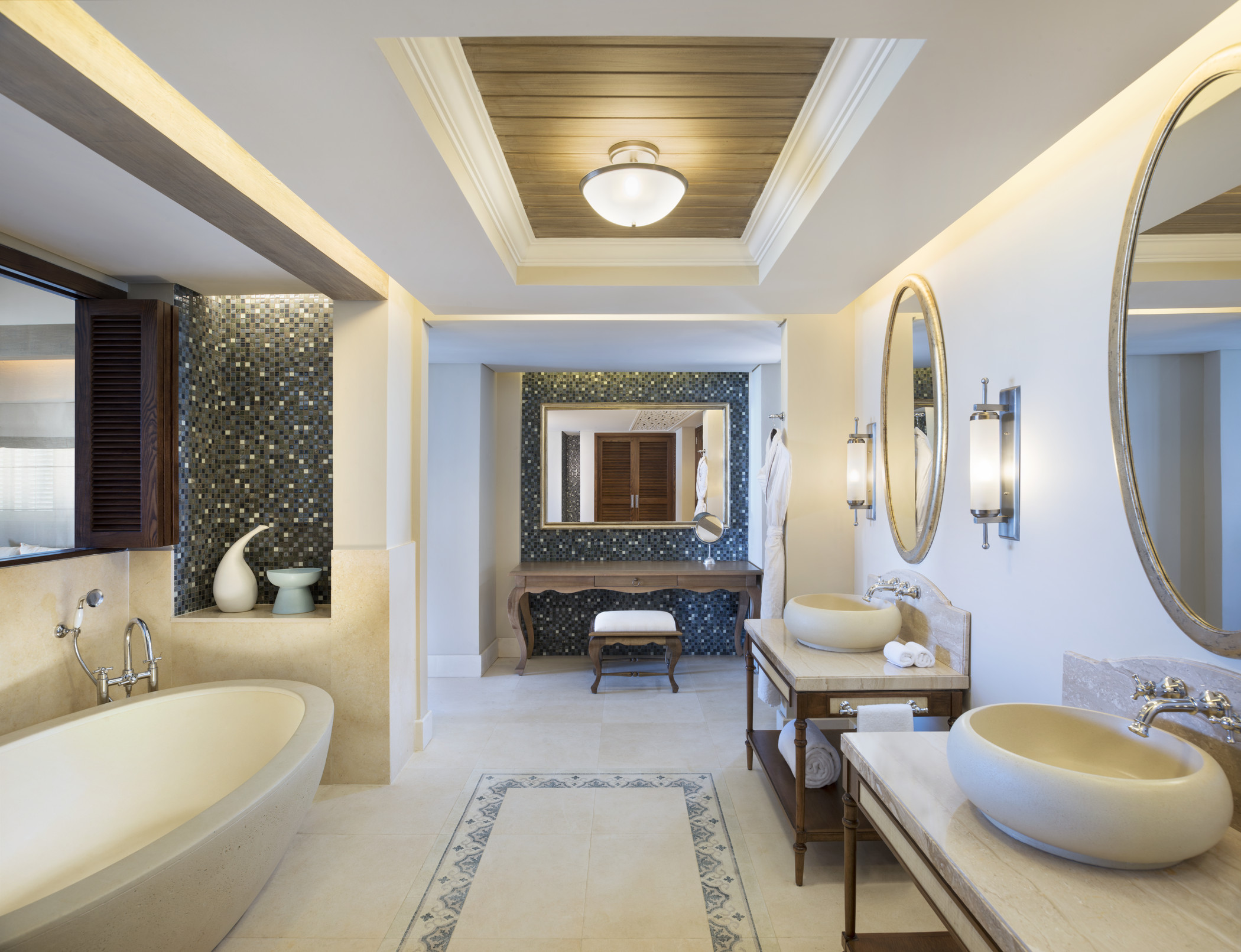 Grand Suite Bathroom