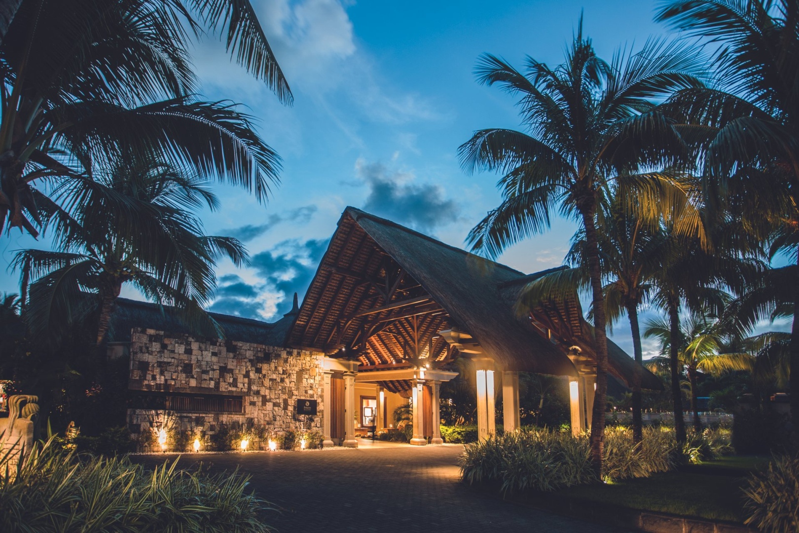 Paradis Beachcomber Golf Resort & Spa, Mauritius | Timbuktu Travel