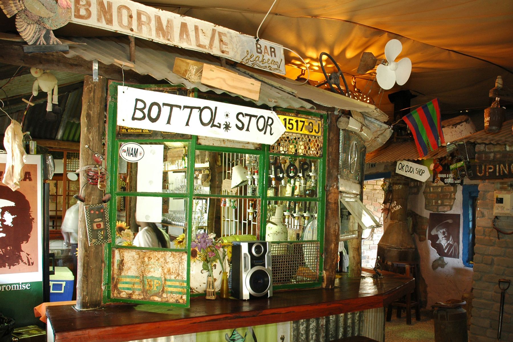 Oshebeena Bar is styled like a typical little township bar and is brimming with African joie de vivre. 