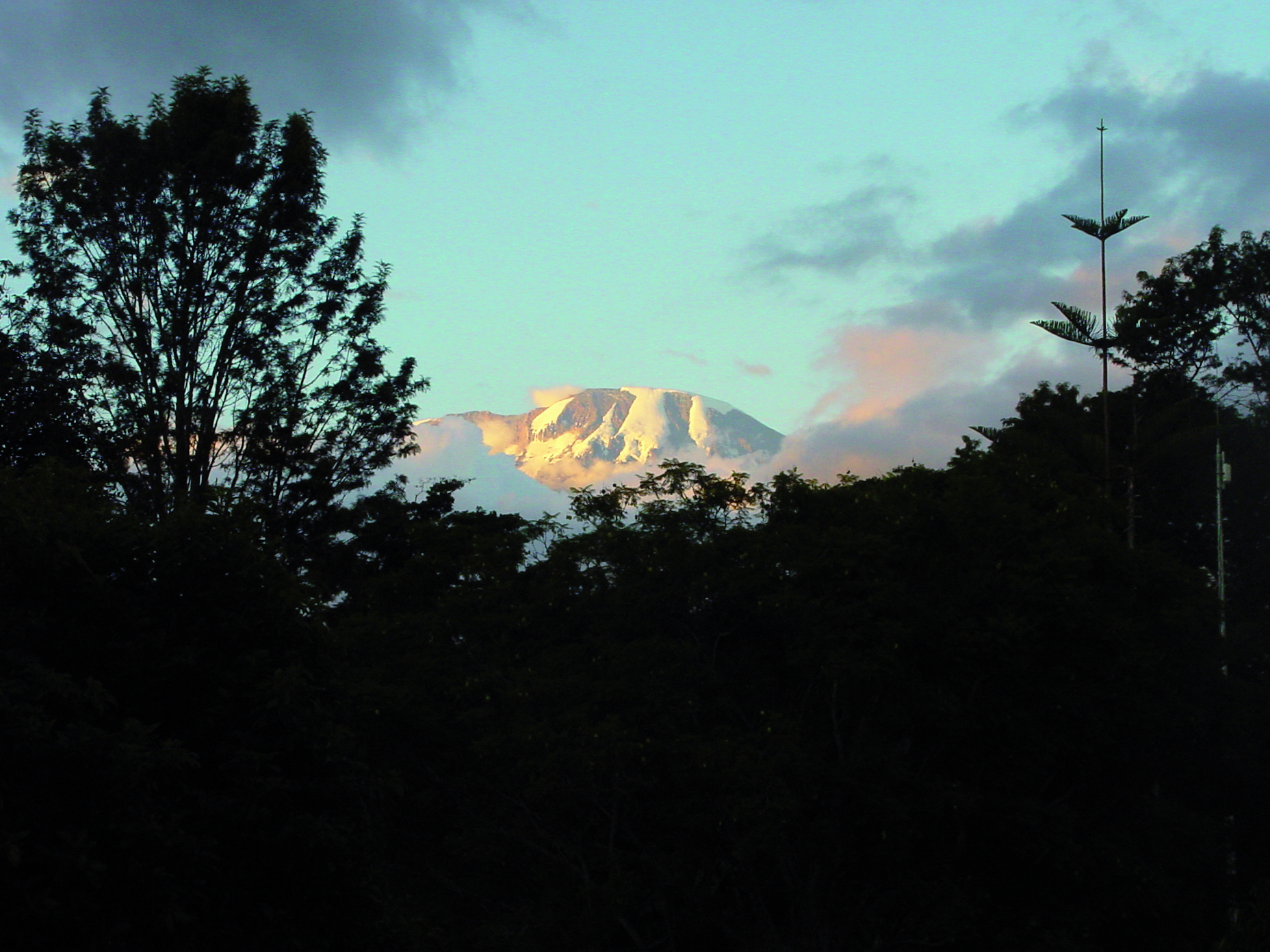 Come and experience country elegance at this sophisticated hotel on the picturesque slopes of Mount Kilimanjaro, Africa’s highest mountain.