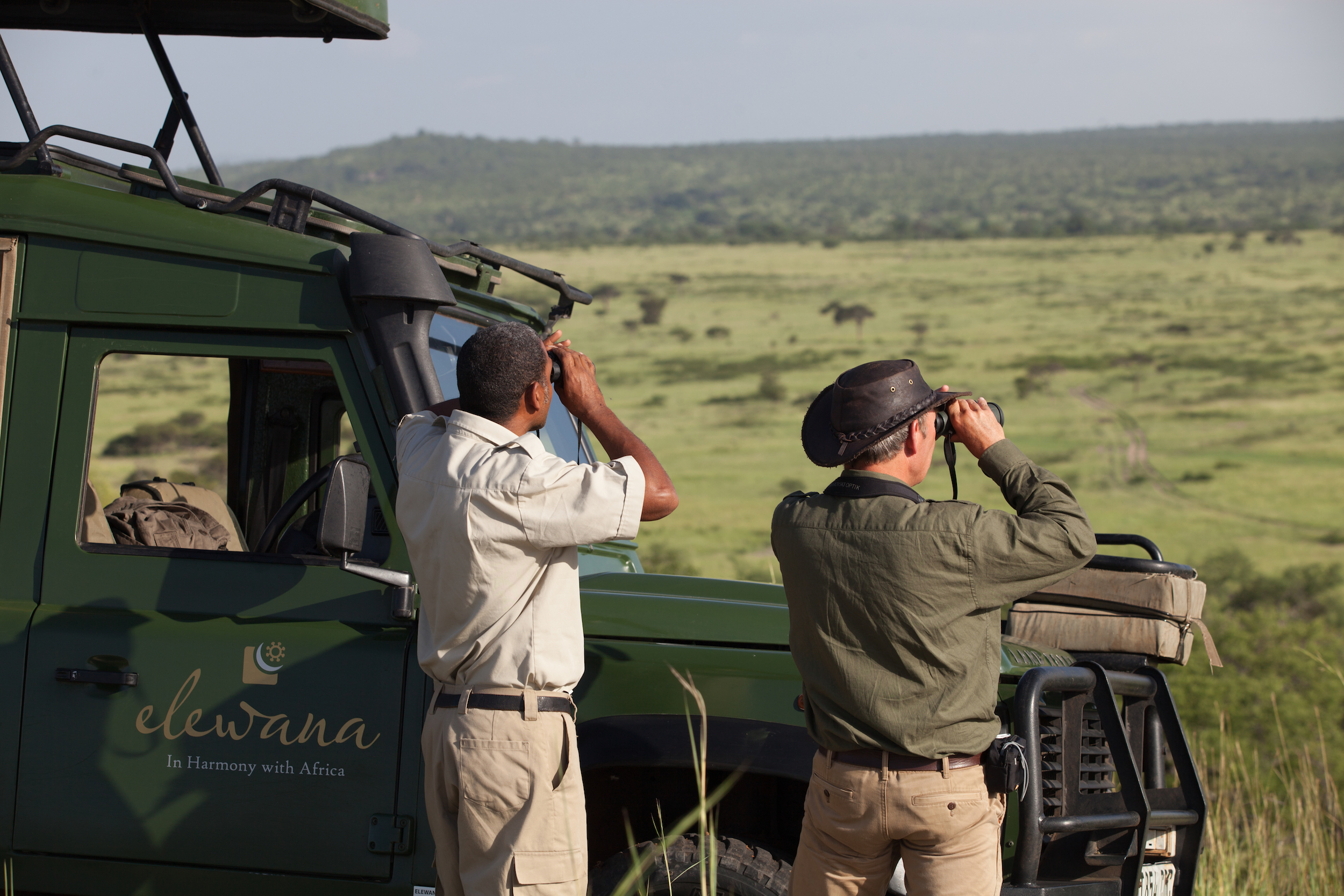 Game driving with views over the Tarangire plains
