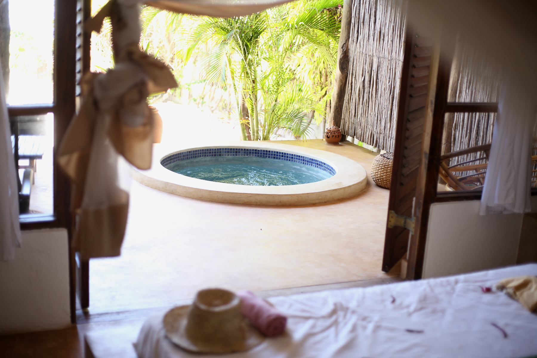 2 Suites on the beach for honeymooners and couple.