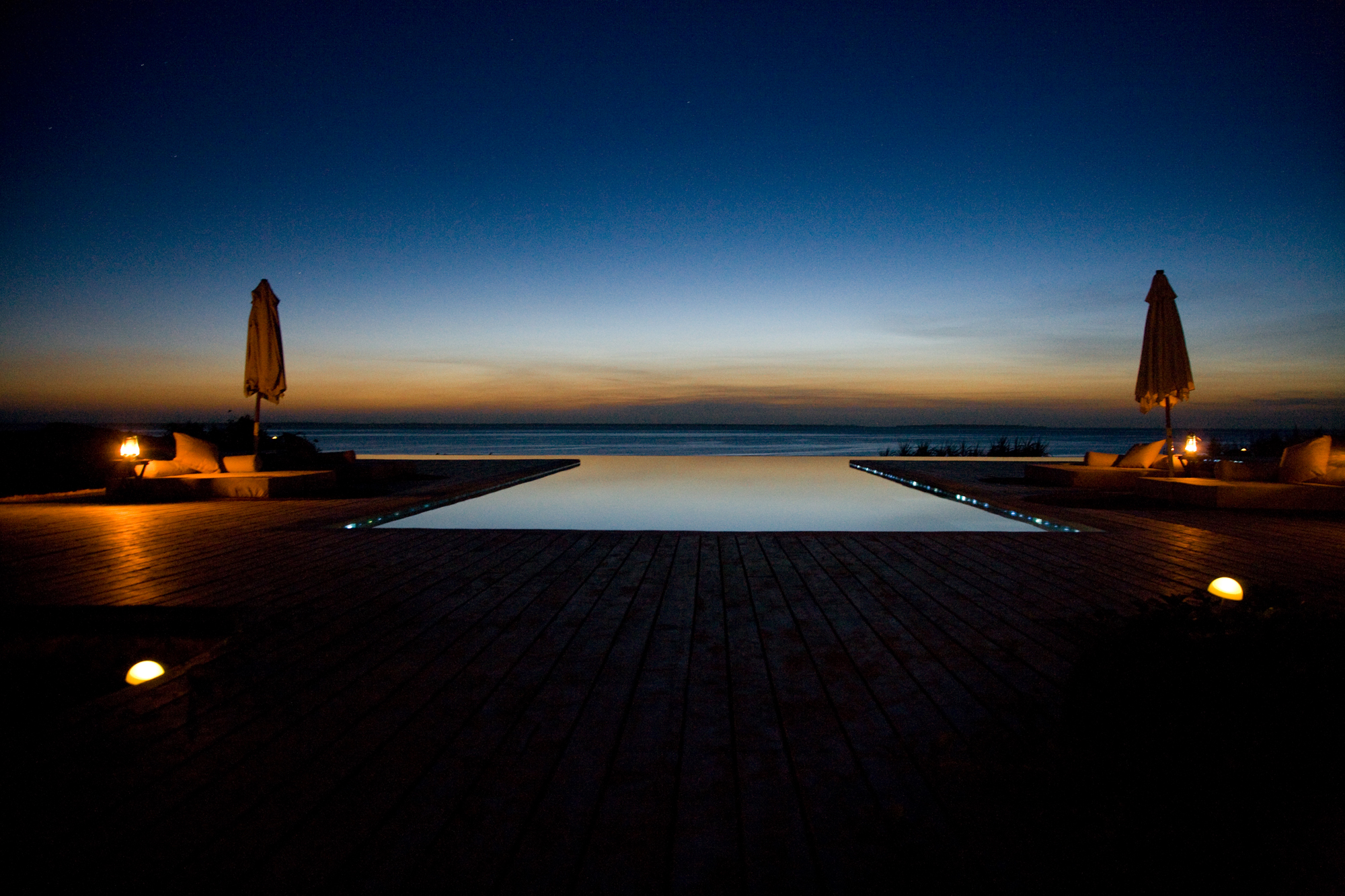 The picturesque infinity pool
