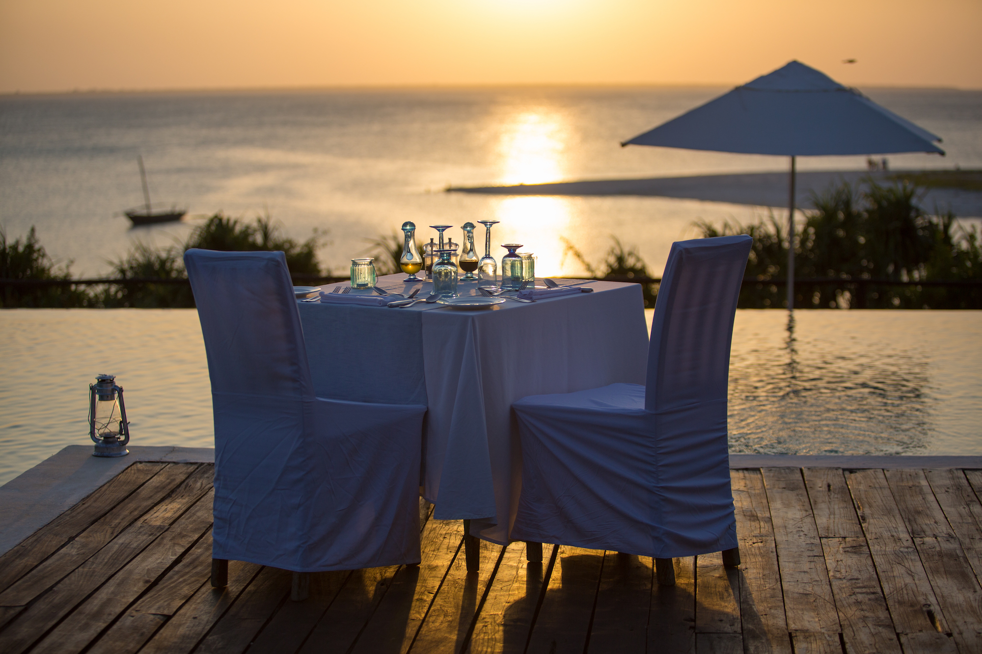 Romantic poolside dining