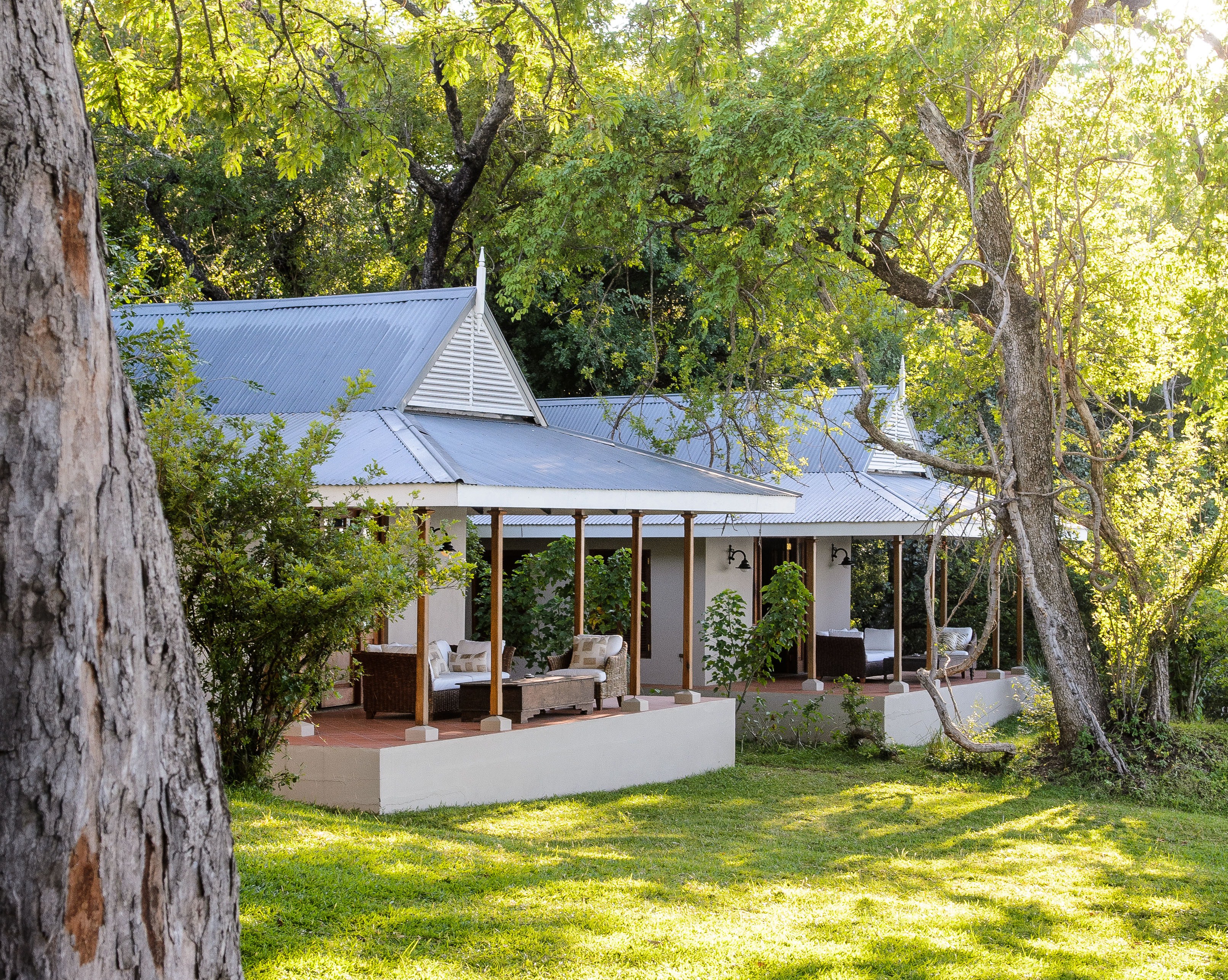 Baines offers accommodation to a maximum of 16 guests in 8 individual suites.