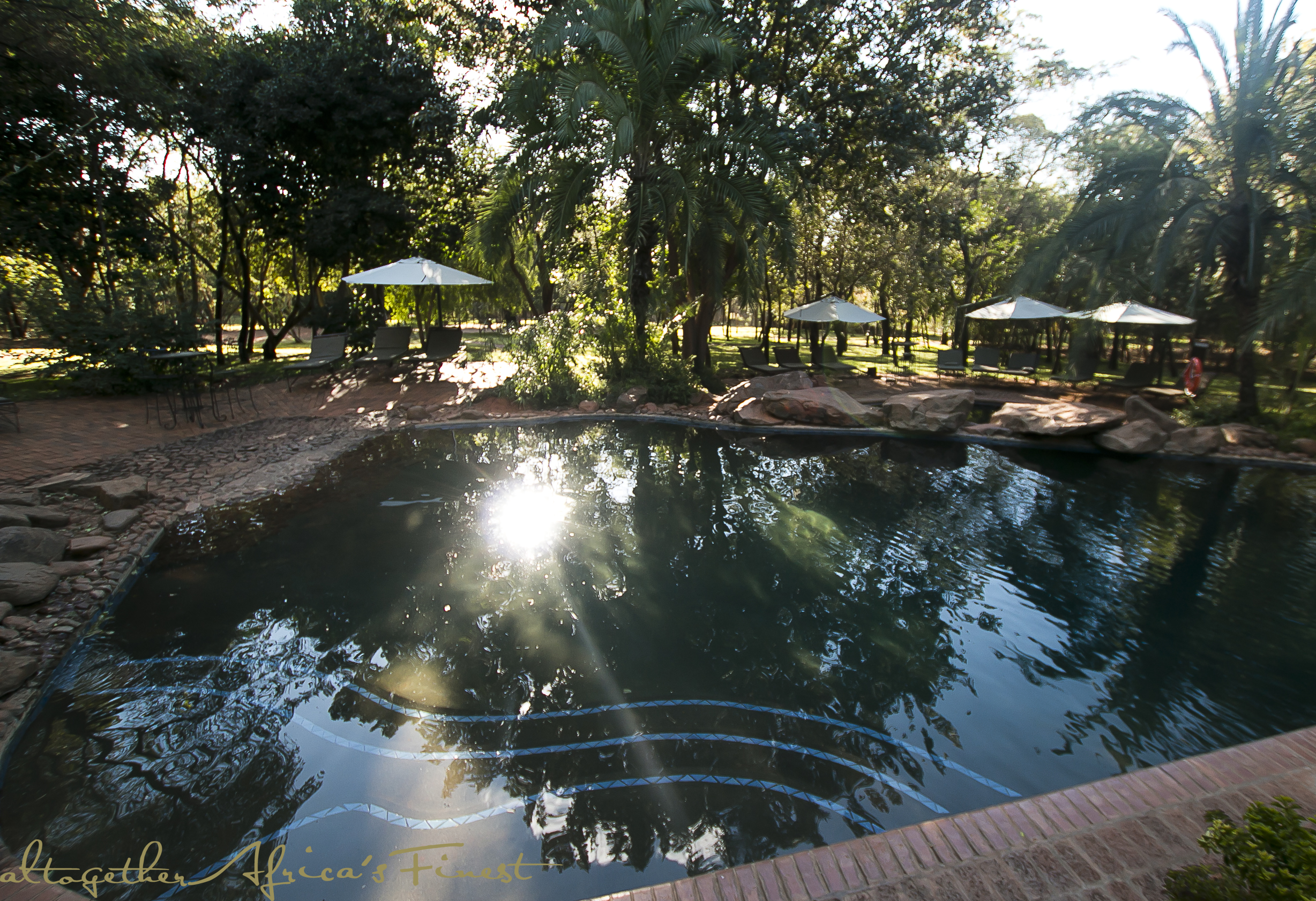 Enjoy a lazy afternoon by the Lokuthula pool side and enjoy a lunch at the Boma