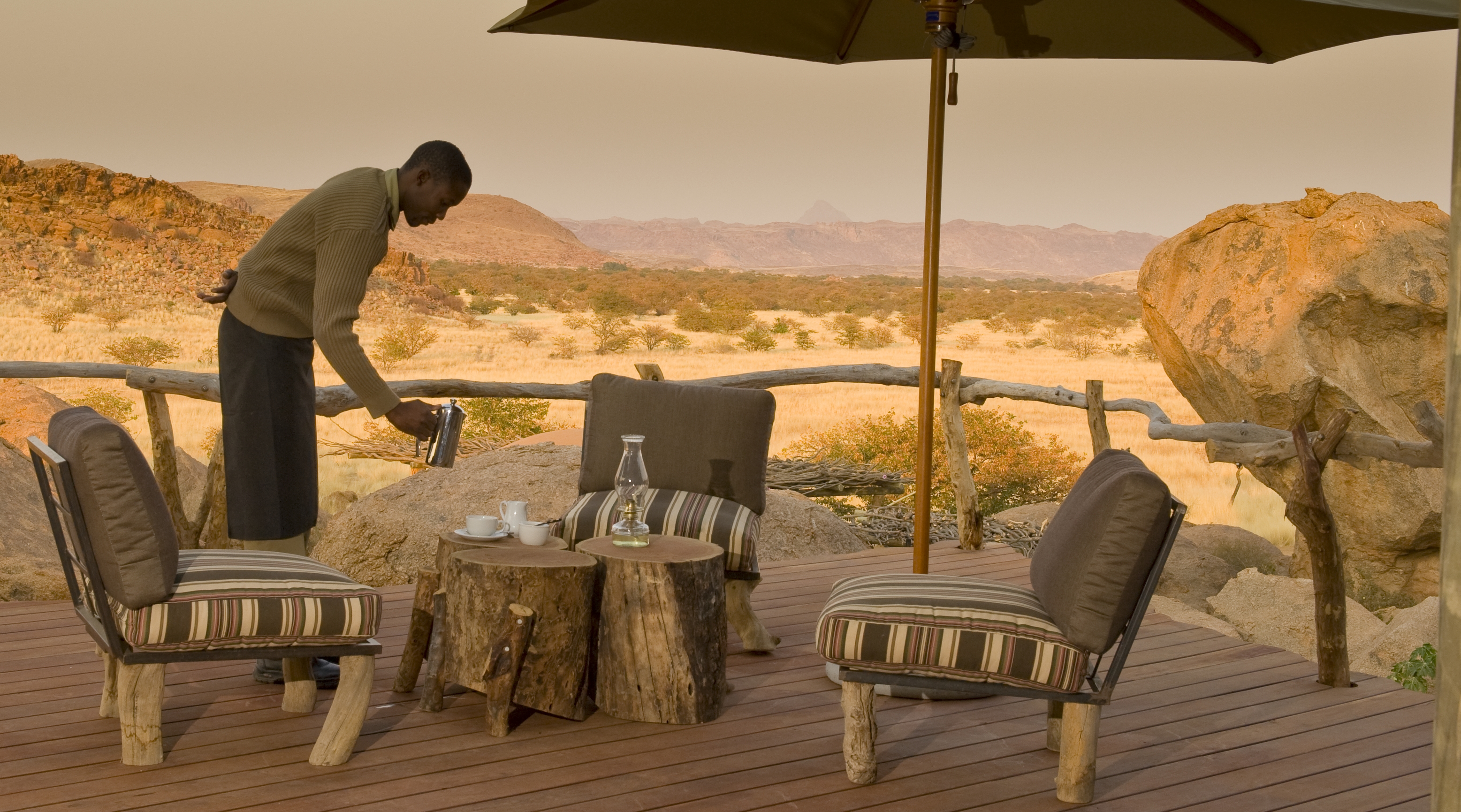 The surrounding space and endless views of Damaraland cannot be contained. 