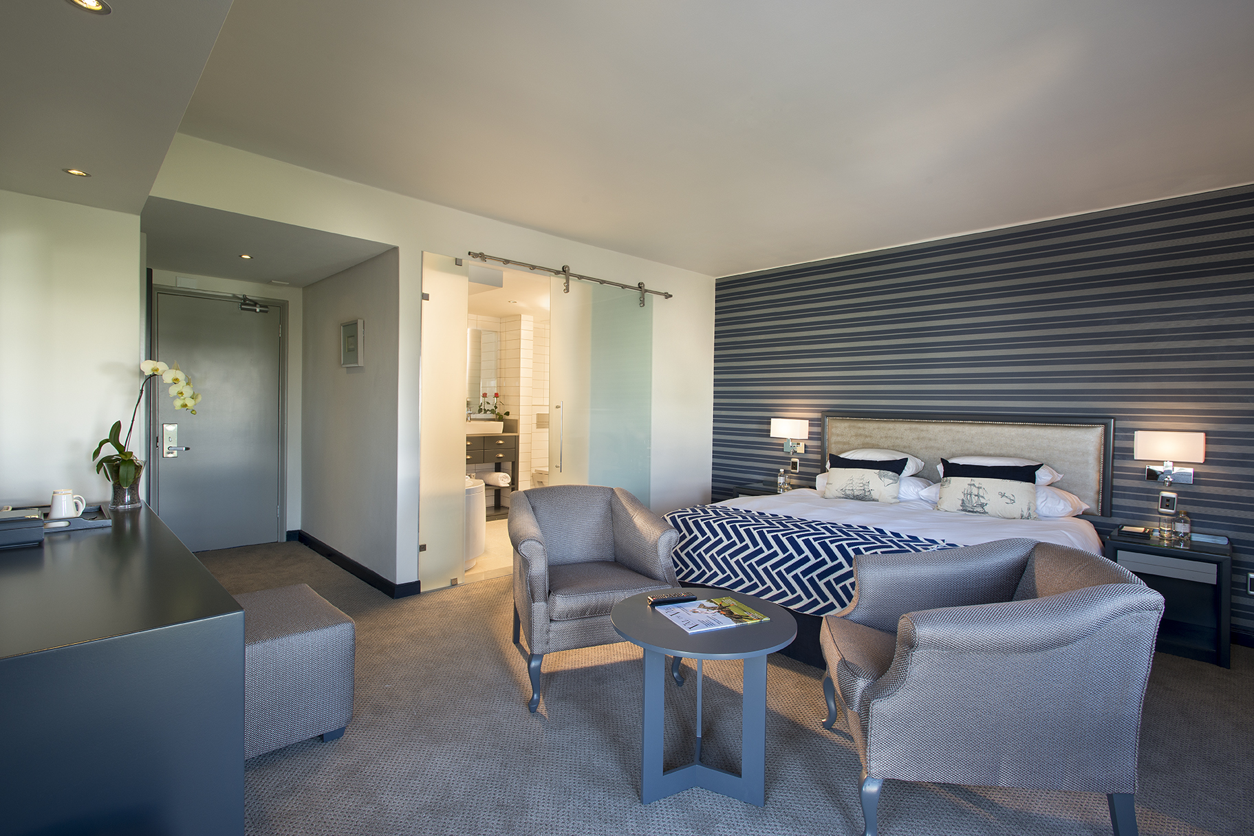 PortsWood Hotel Deluxe Queen Room 