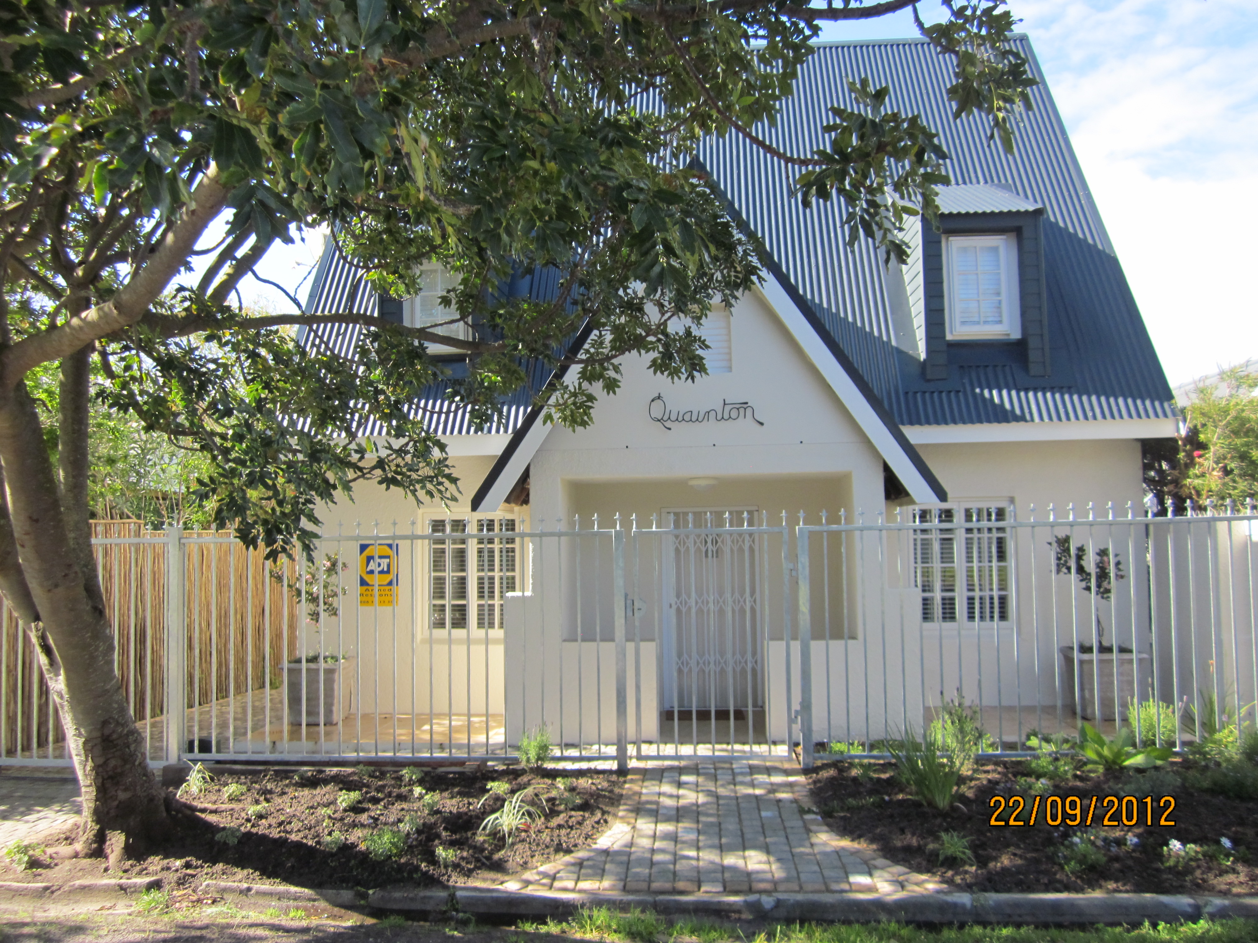 Front entrance to Quainton