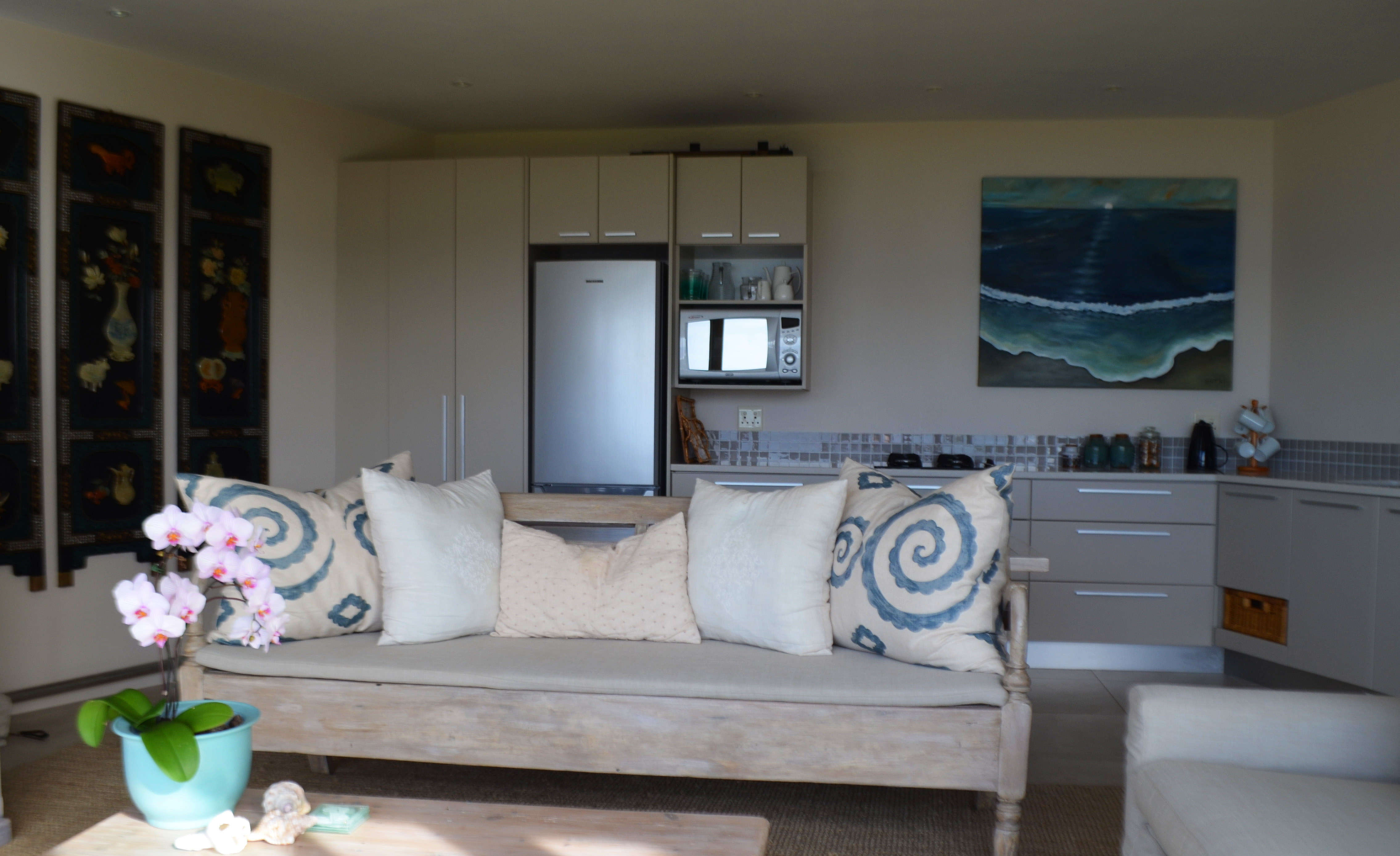 Open plan lounge and kitchen with everything you need for a perfect stay.