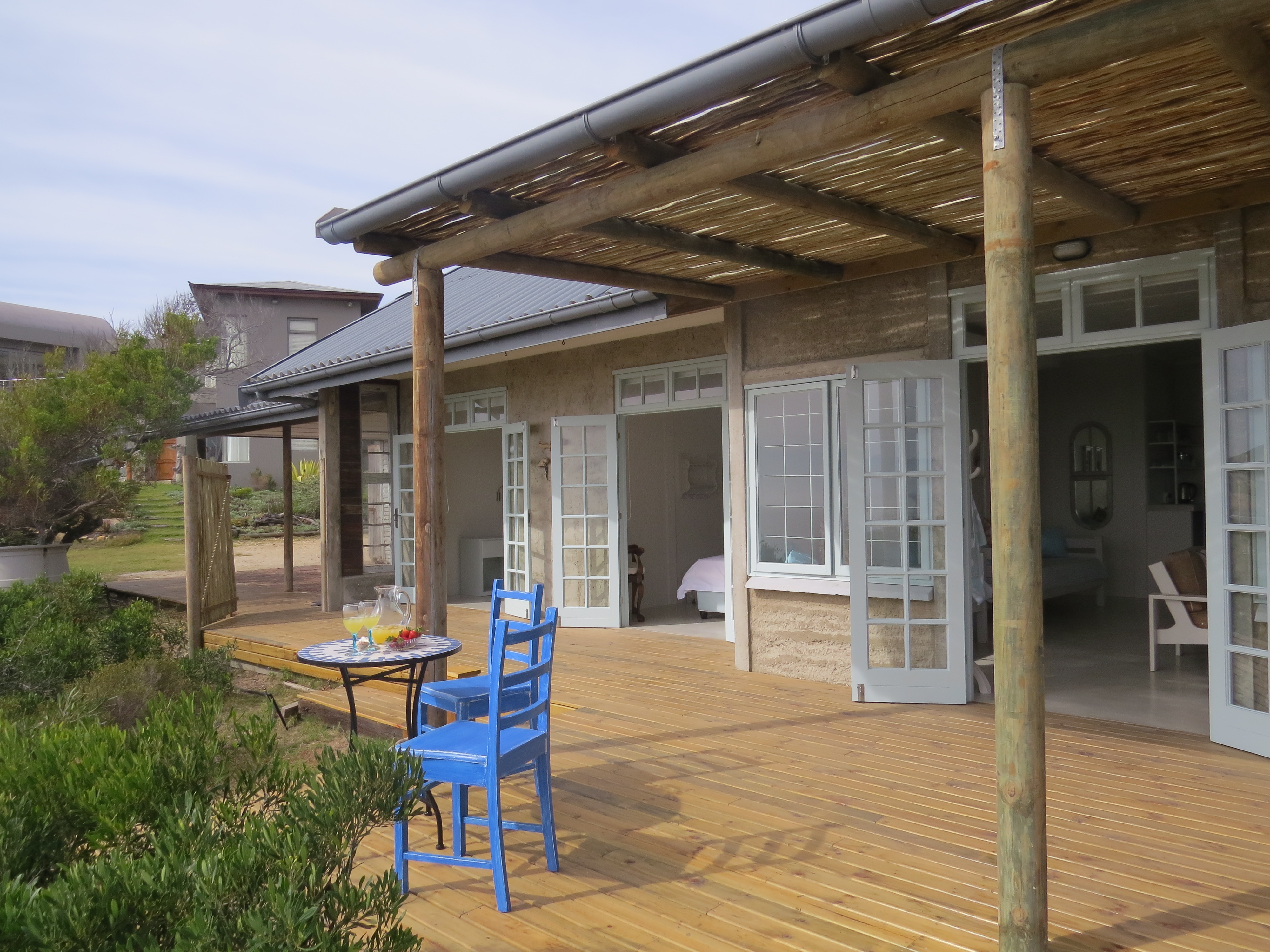 Totally private and living into nature with breath taking sunrises across the ocean.