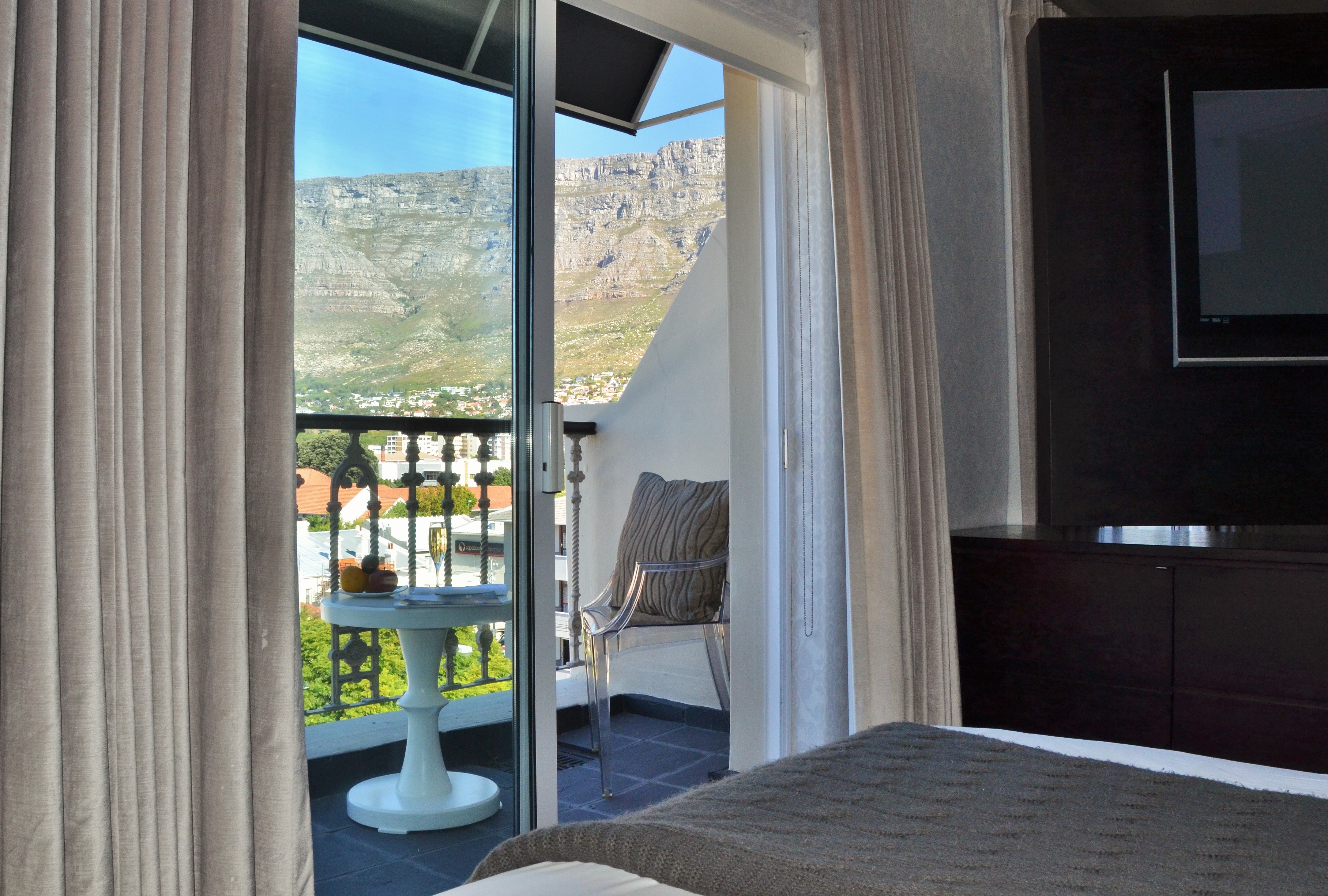 Room balcony with mountain view