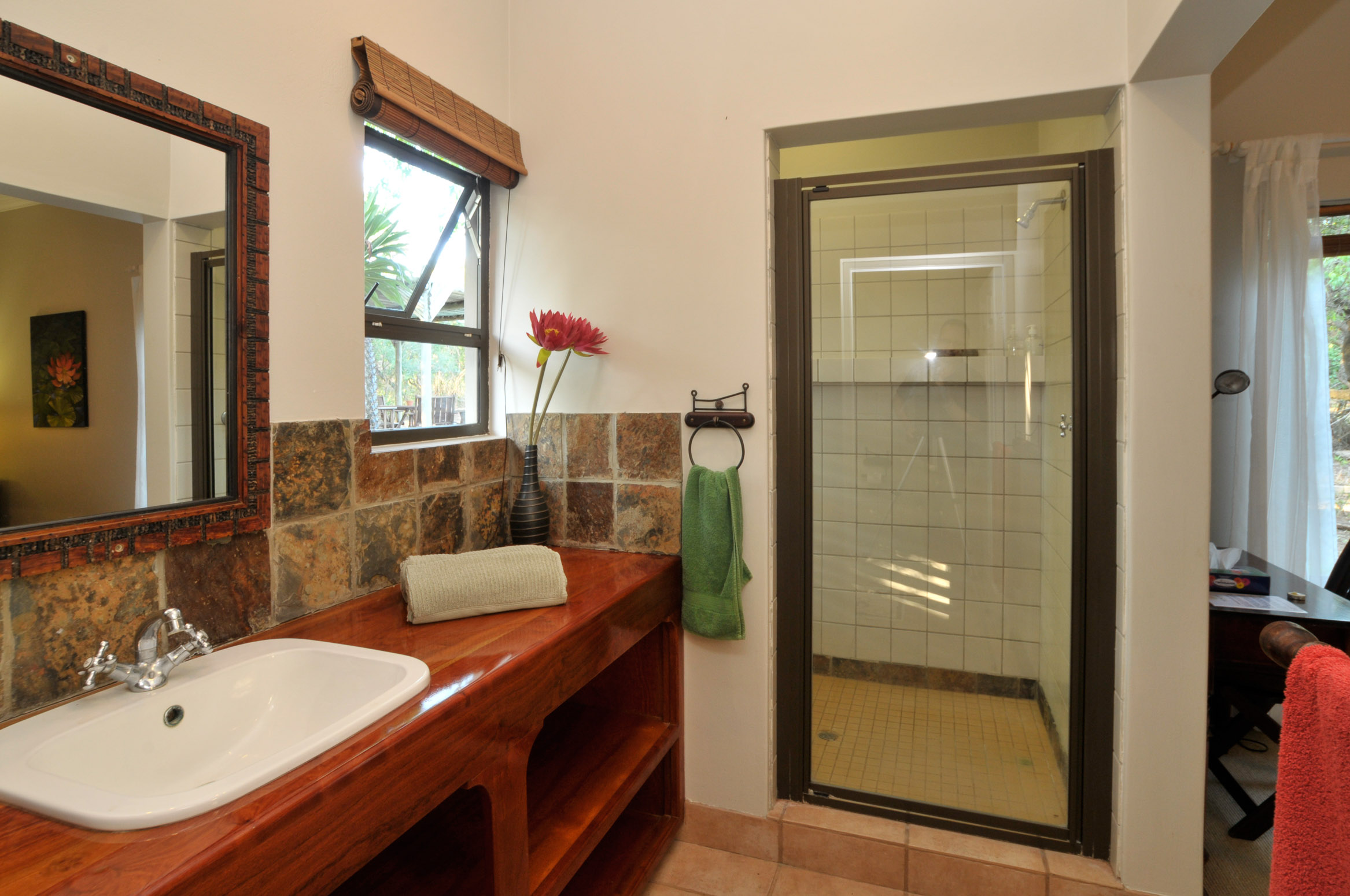 Mkhulu's self-catering house (Dinner optional)