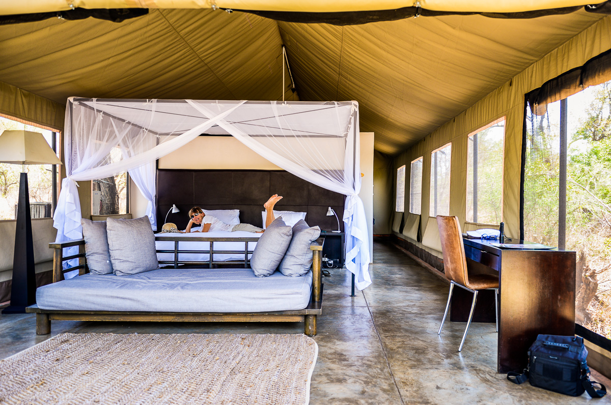 The space includes a closet space for you to unpack and feel at home in the bush; a correspondence area was also incorporated into the room so that you can write to friends and family to share your wonderful experiences.
