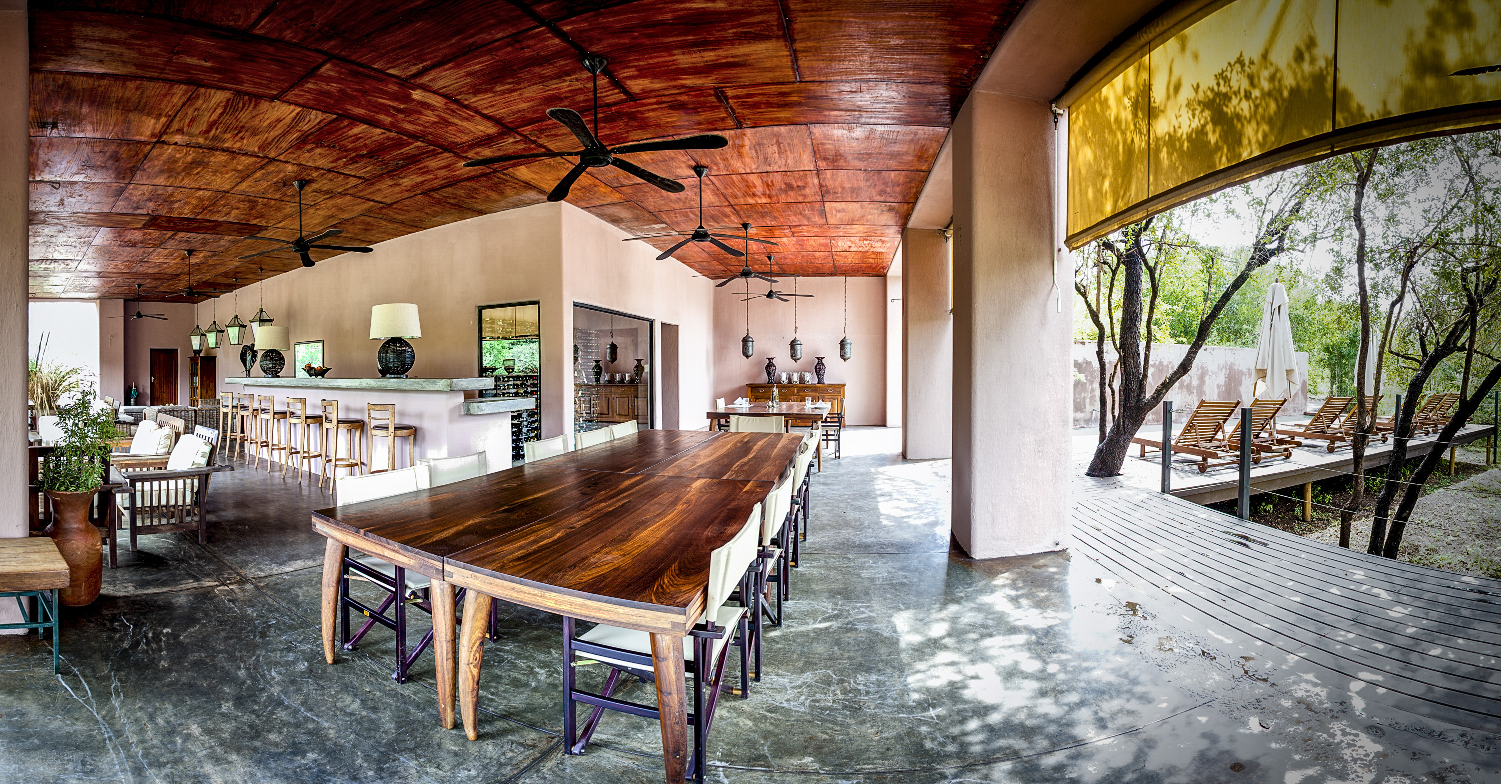 There are 12 tents which are nestled in a Tamboti grove overlooking a dry river bed.