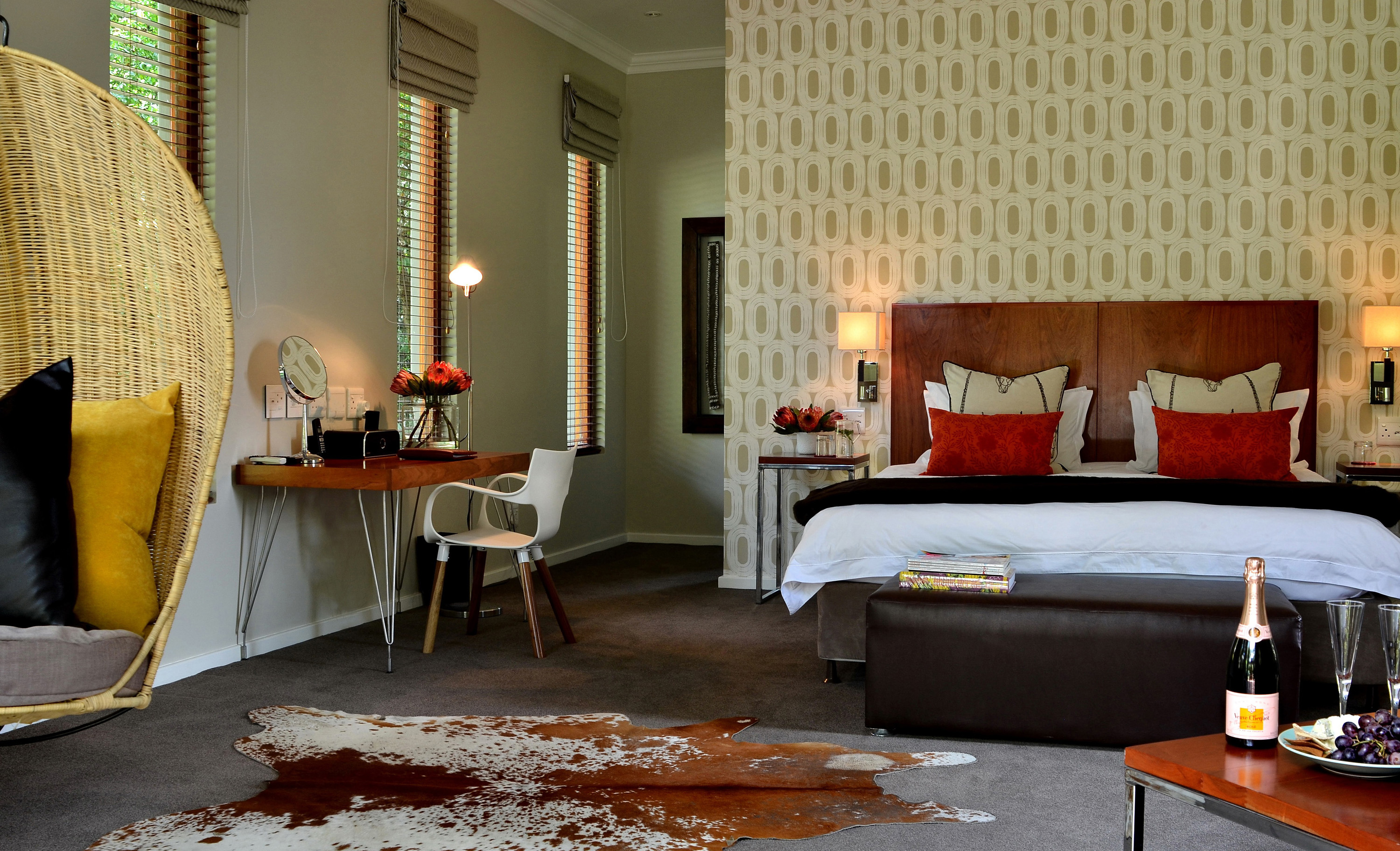 Our garden suites are the hotel’s most spacious rooms and are located in a quiet part of the lush gardens. 