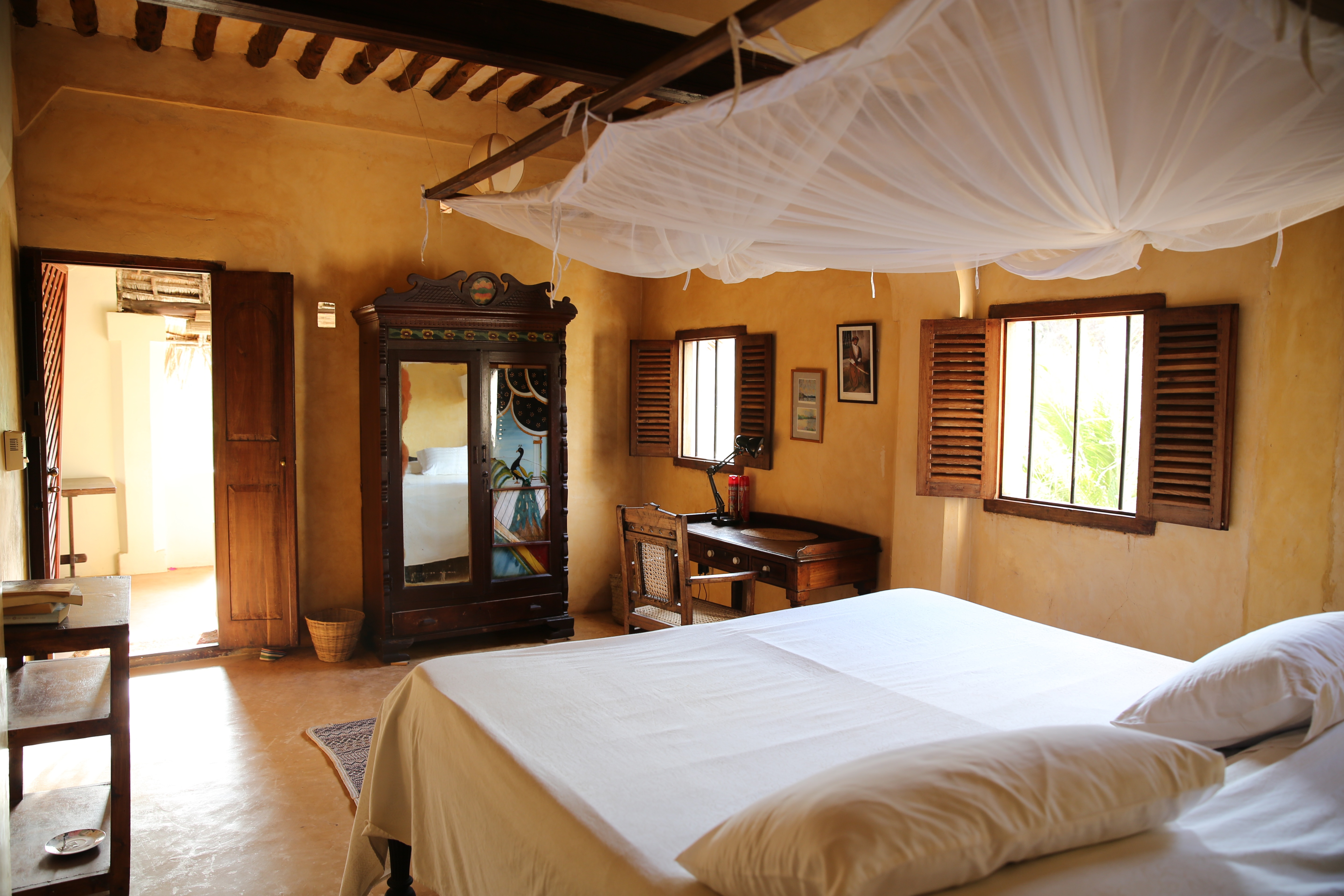 All rooms with verandas