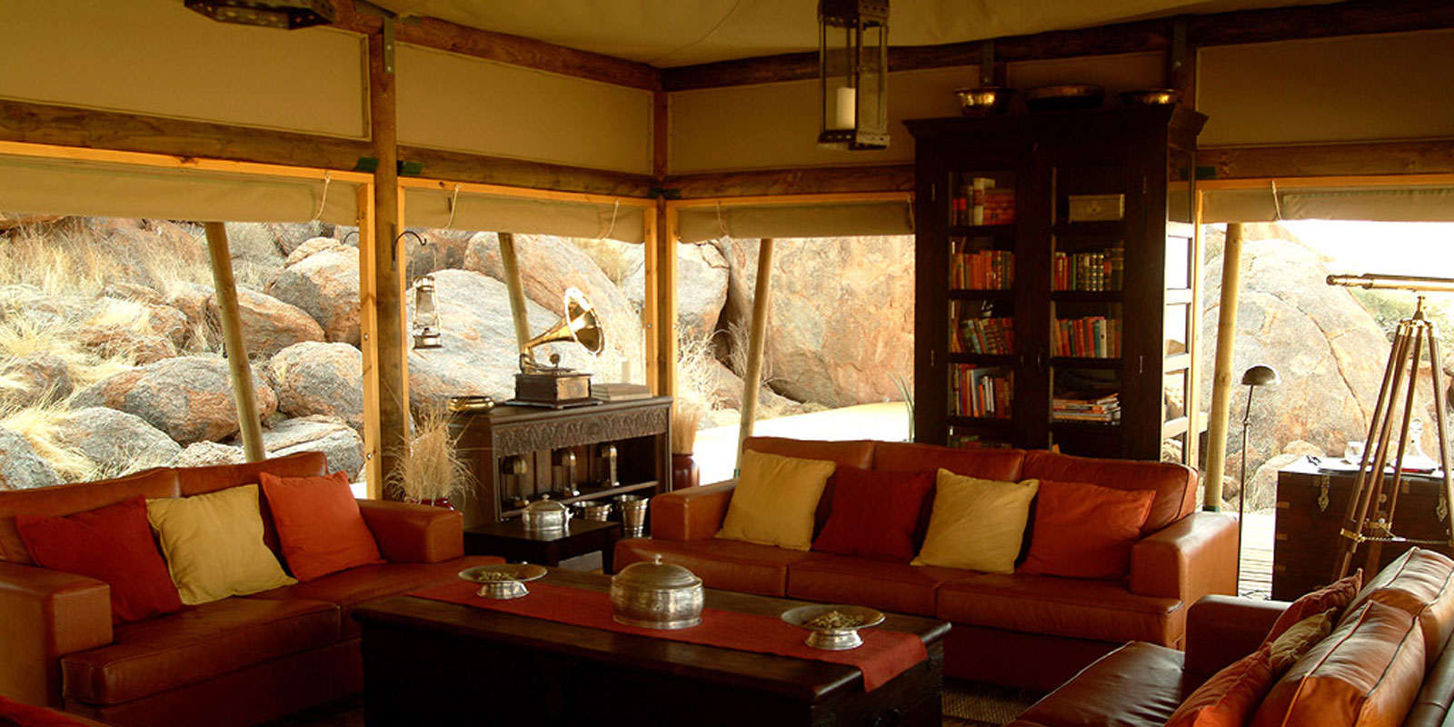 Lounge area to relax with a good book during your stay